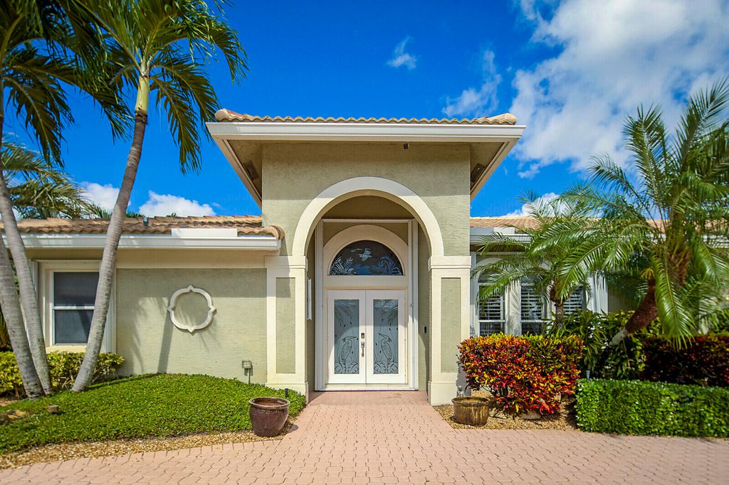 Photo of 9525 Cross Creek Drive, Boynton Beach, FL 33436 (MLS # R11116186)