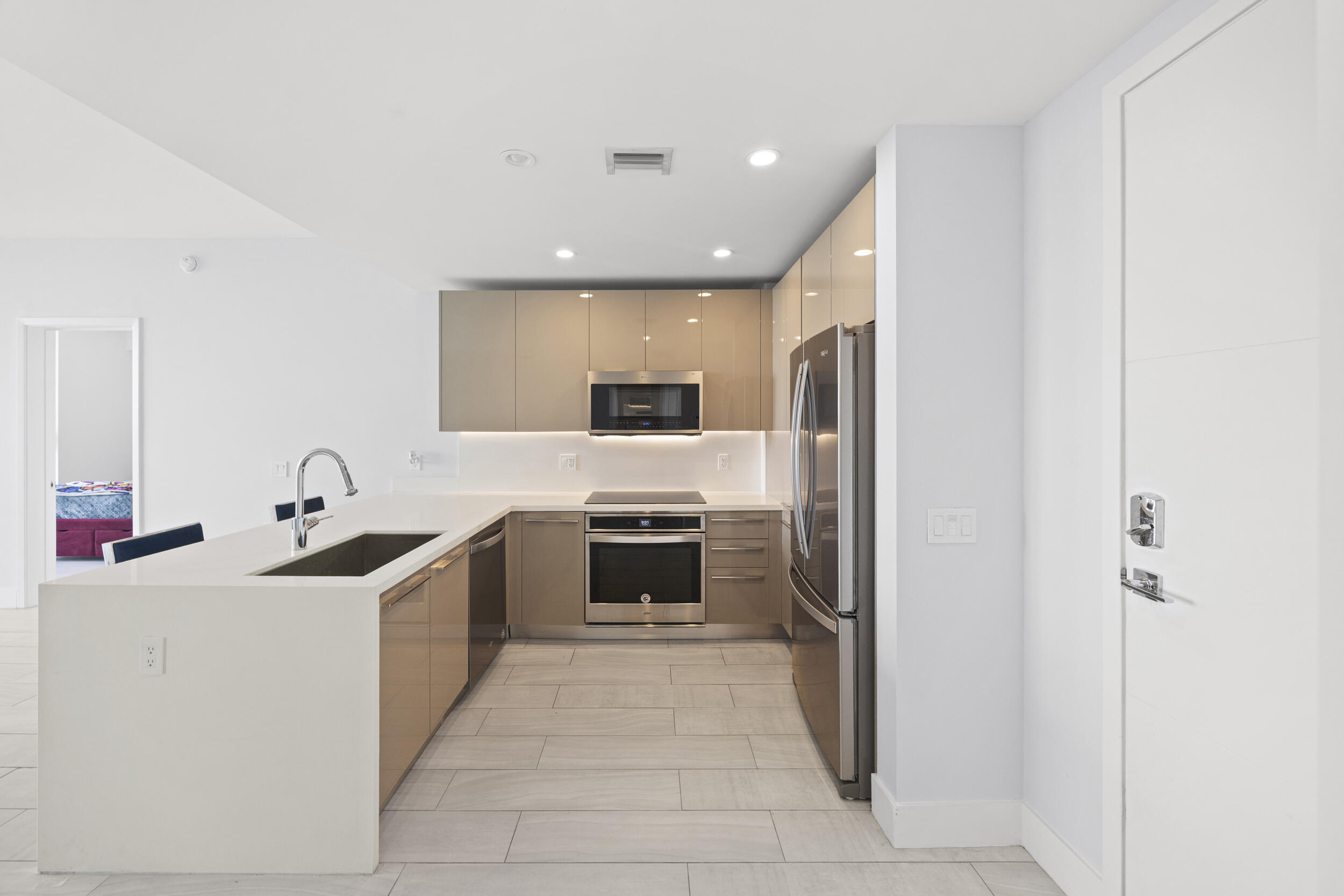 METROPICA NORTH TOWER ONE - Residential