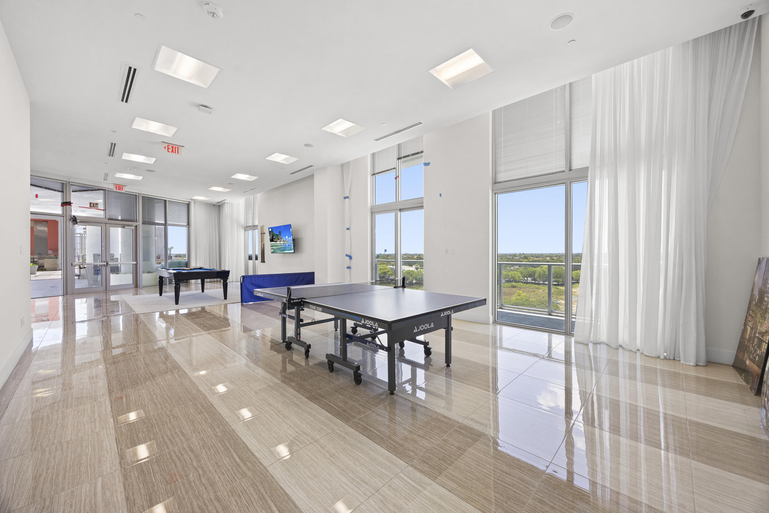 METROPICA NORTH TOWER ONE - Residential