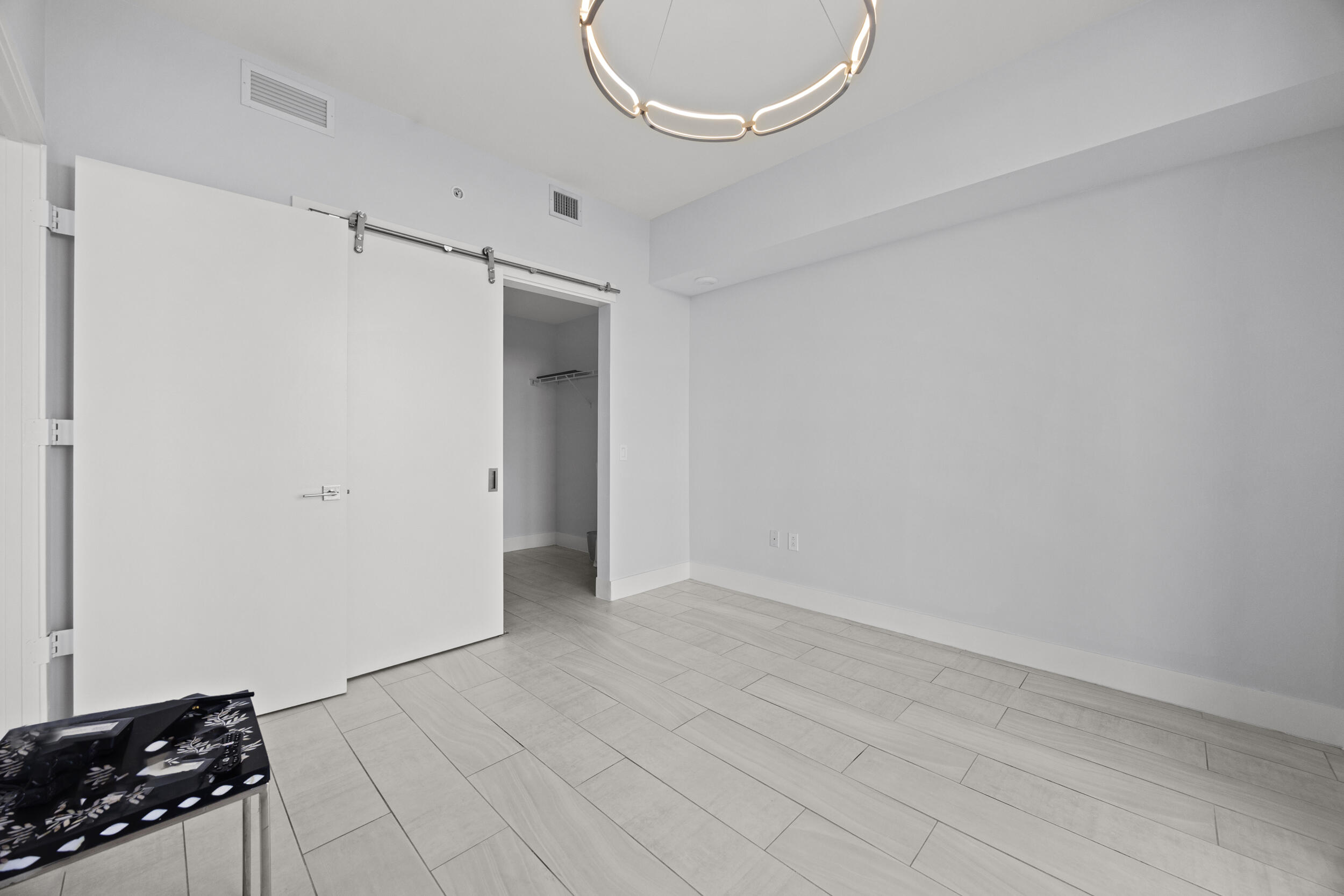METROPICA NORTH TOWER ONE - Residential
