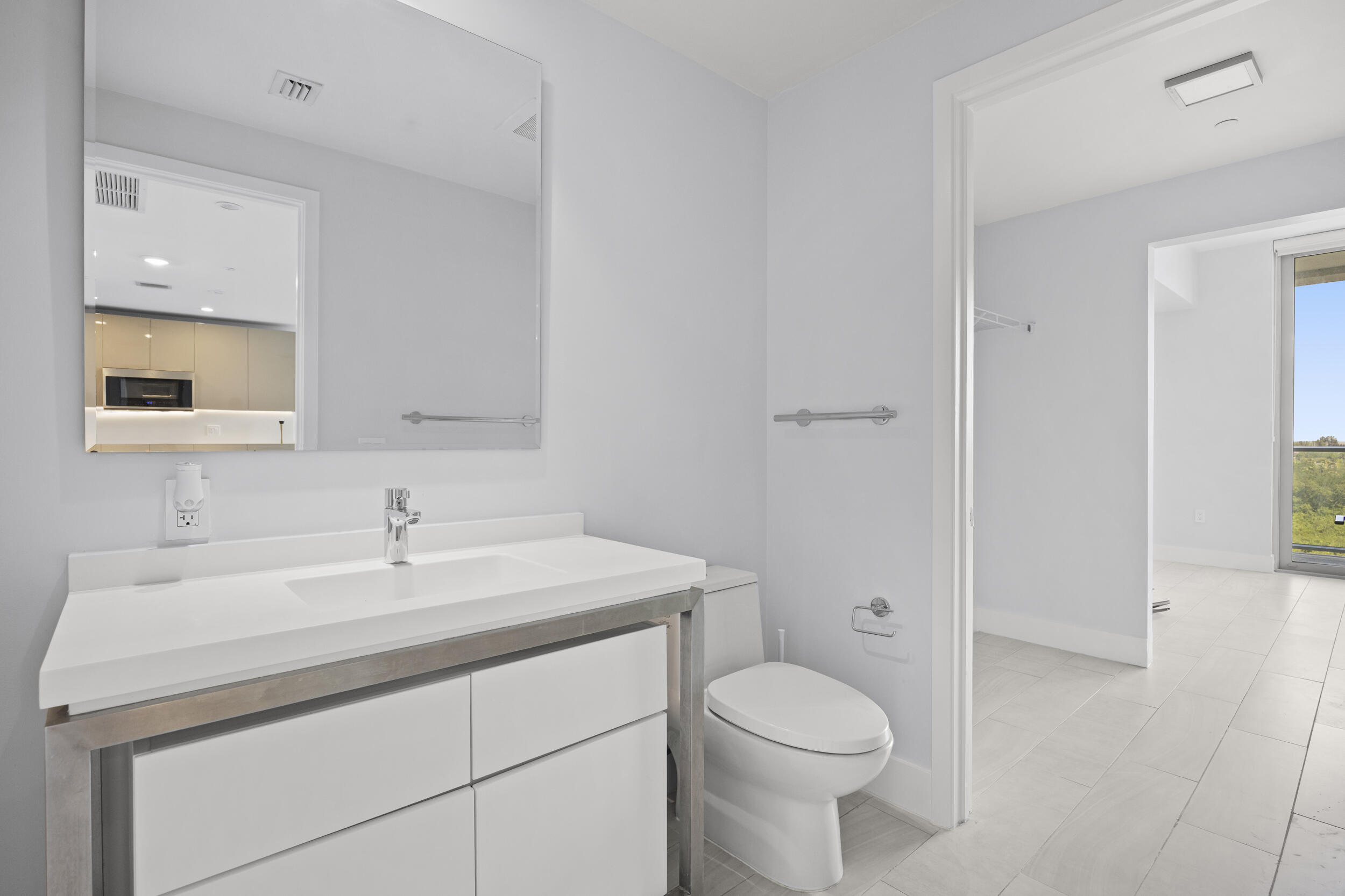 METROPICA NORTH TOWER ONE - Residential