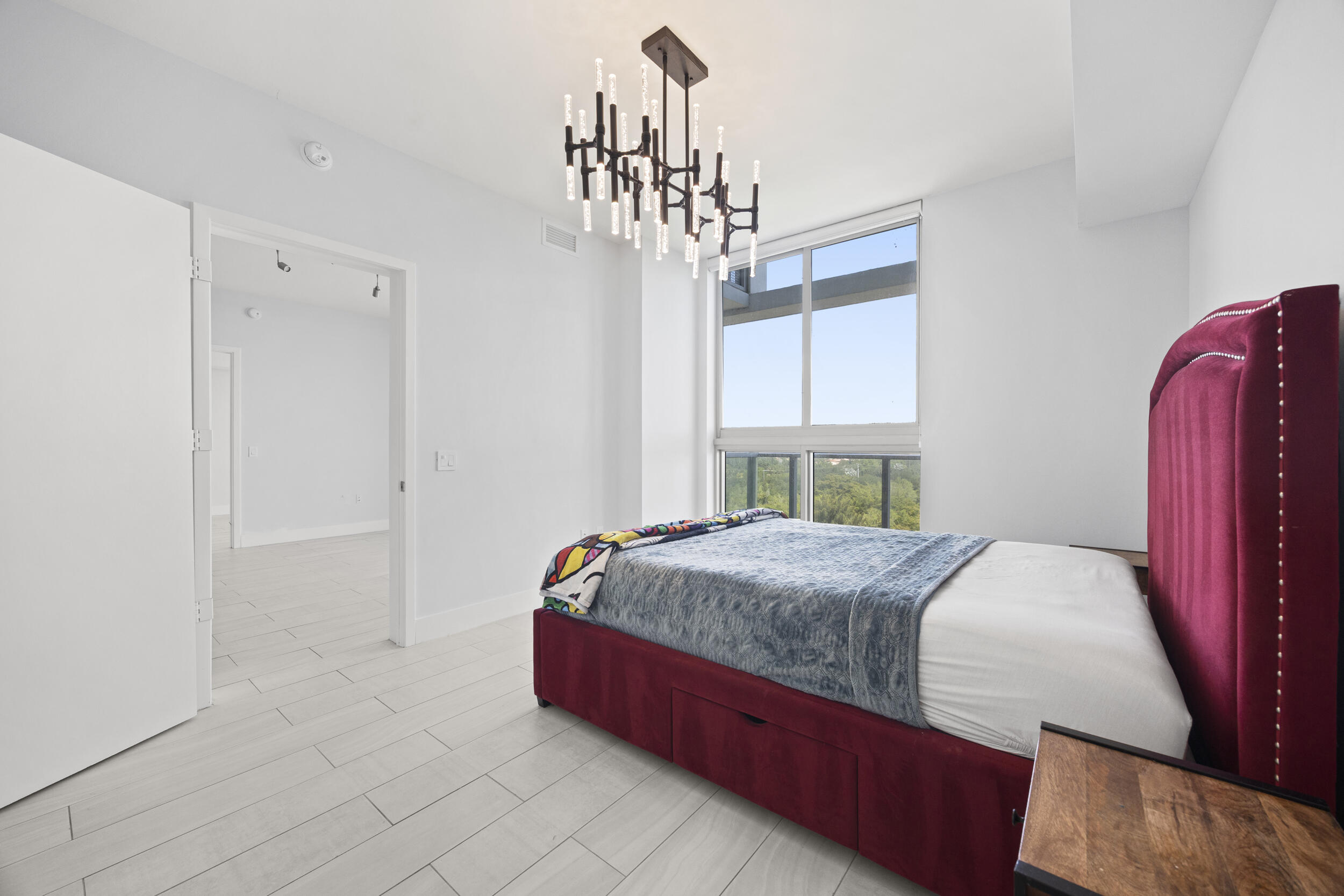 METROPICA NORTH TOWER ONE - Residential