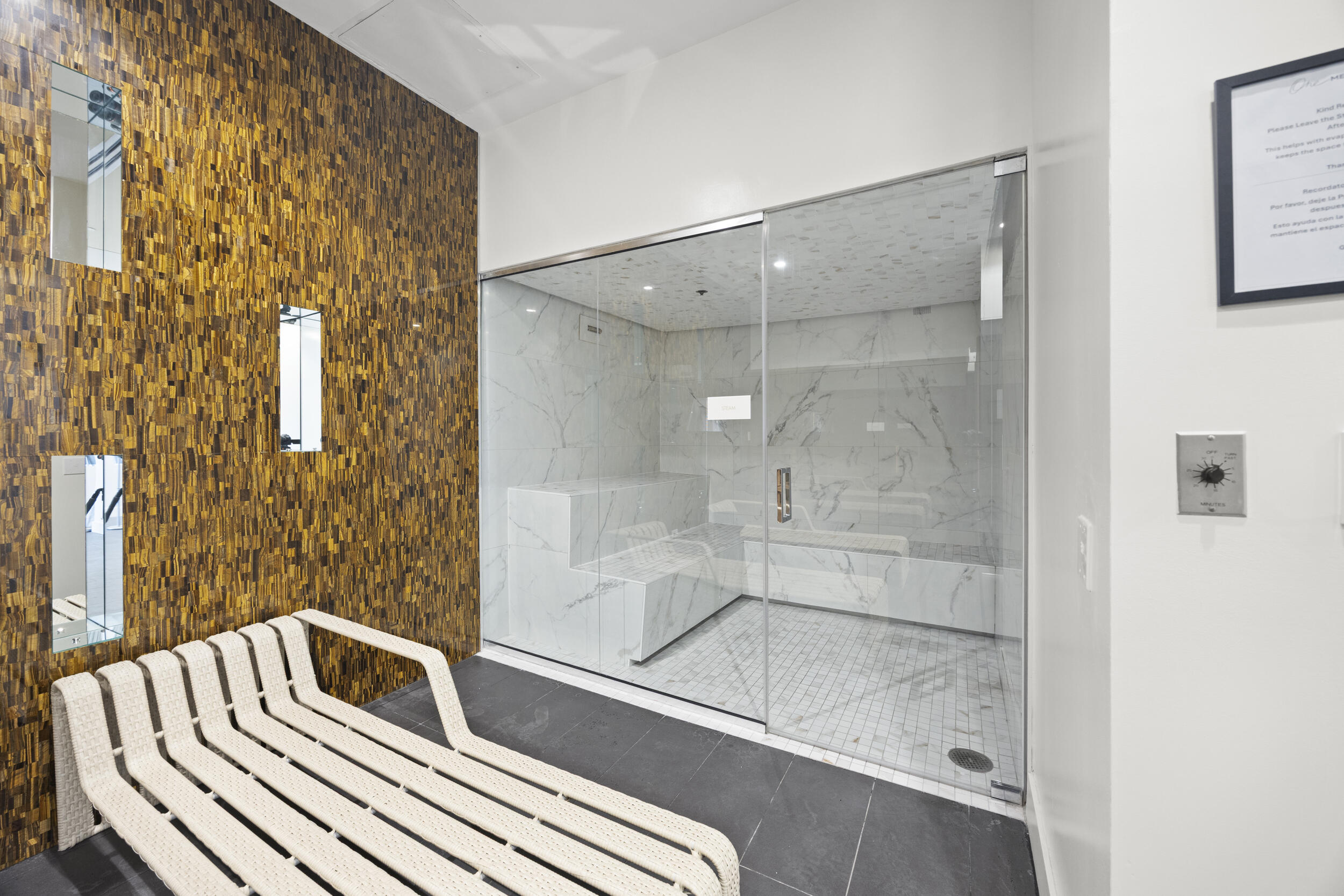 METROPICA NORTH TOWER ONE - Residential