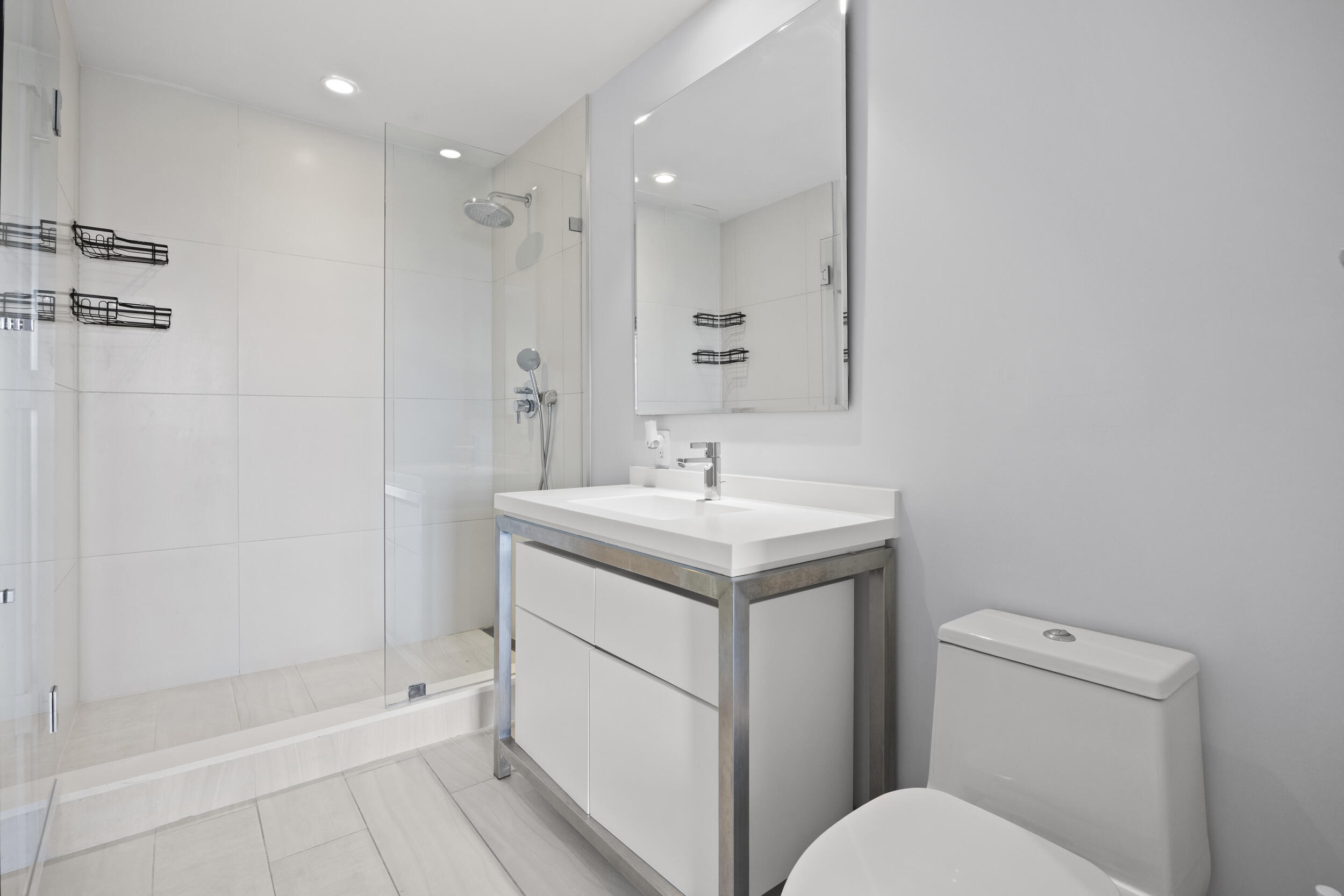METROPICA NORTH TOWER ONE - Residential