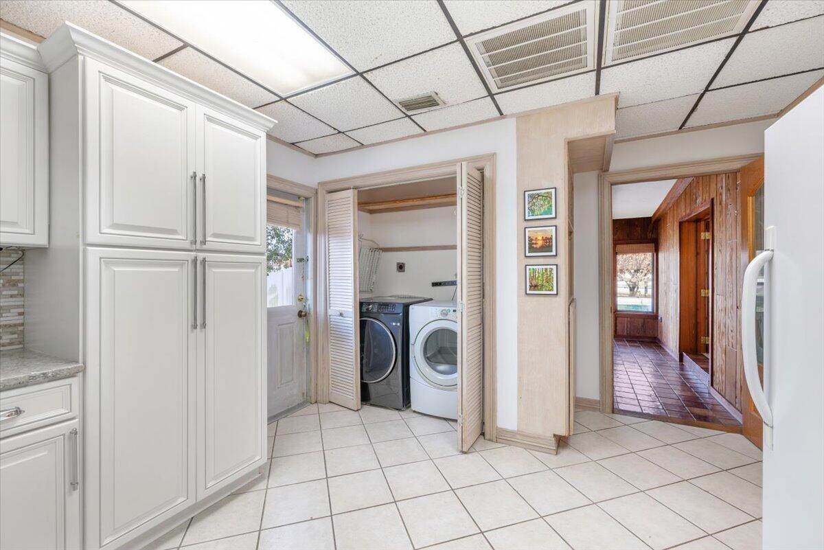 VERO SHORES UNIT 1 - Residential