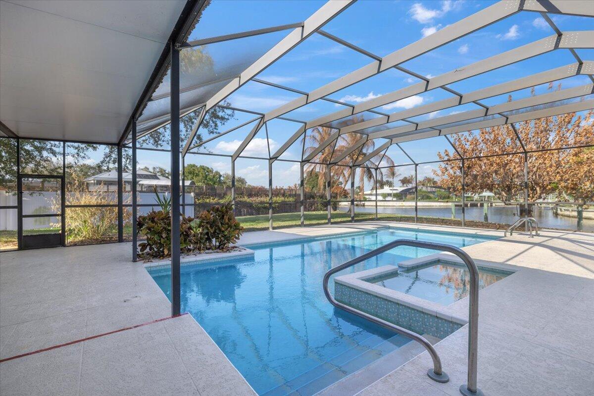 VERO SHORES UNIT 1 - Residential