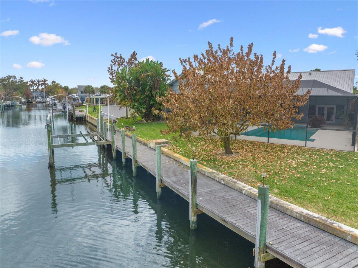 VERO SHORES UNIT 1 - Residential