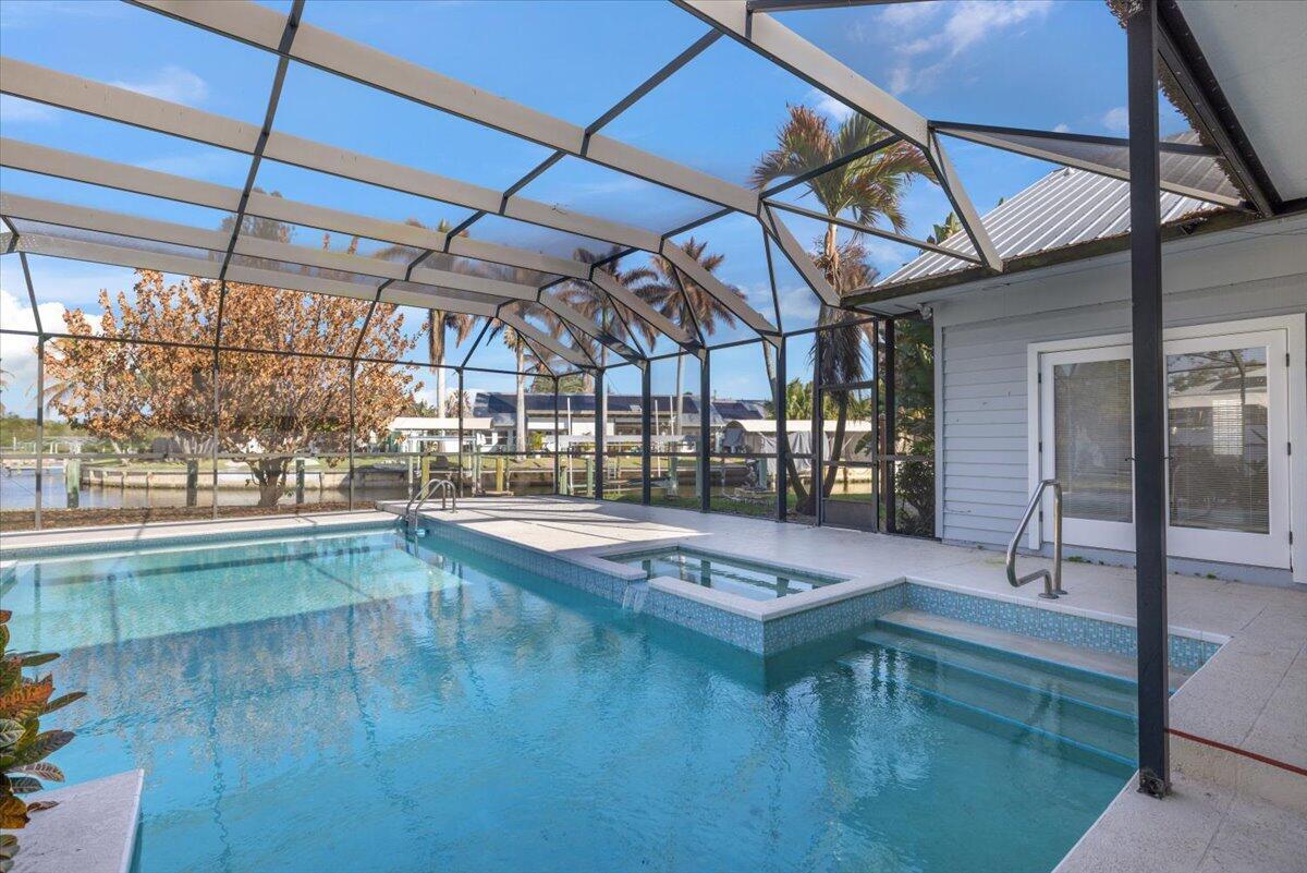 VERO SHORES UNIT 1 - Residential