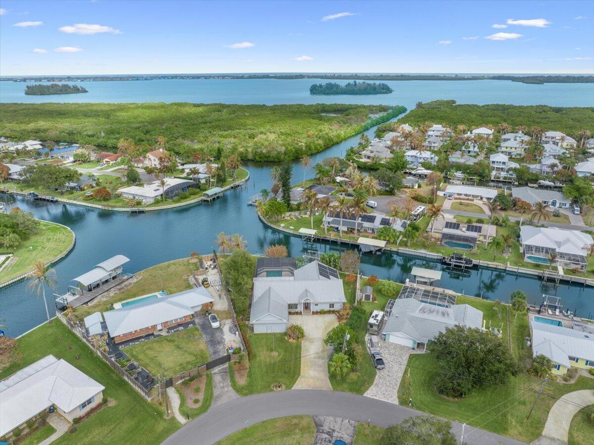 VERO SHORES UNIT 1 - Residential