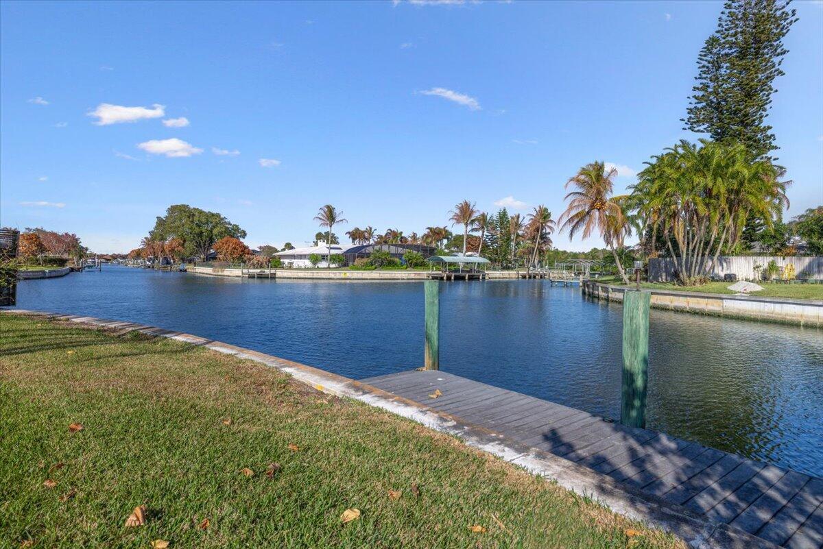 VERO SHORES UNIT 1 - Residential