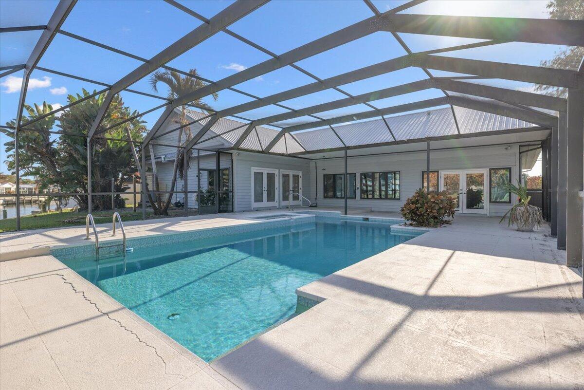 VERO SHORES UNIT 1 - Residential