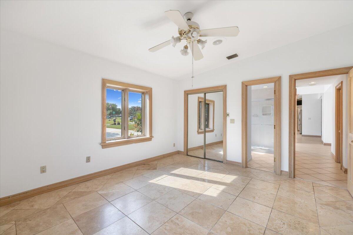 VERO SHORES UNIT 1 - Residential