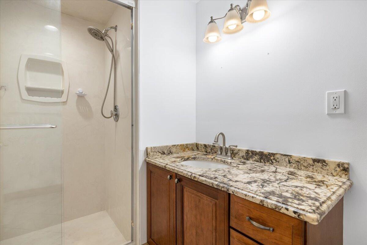 VERO SHORES UNIT 1 - Residential