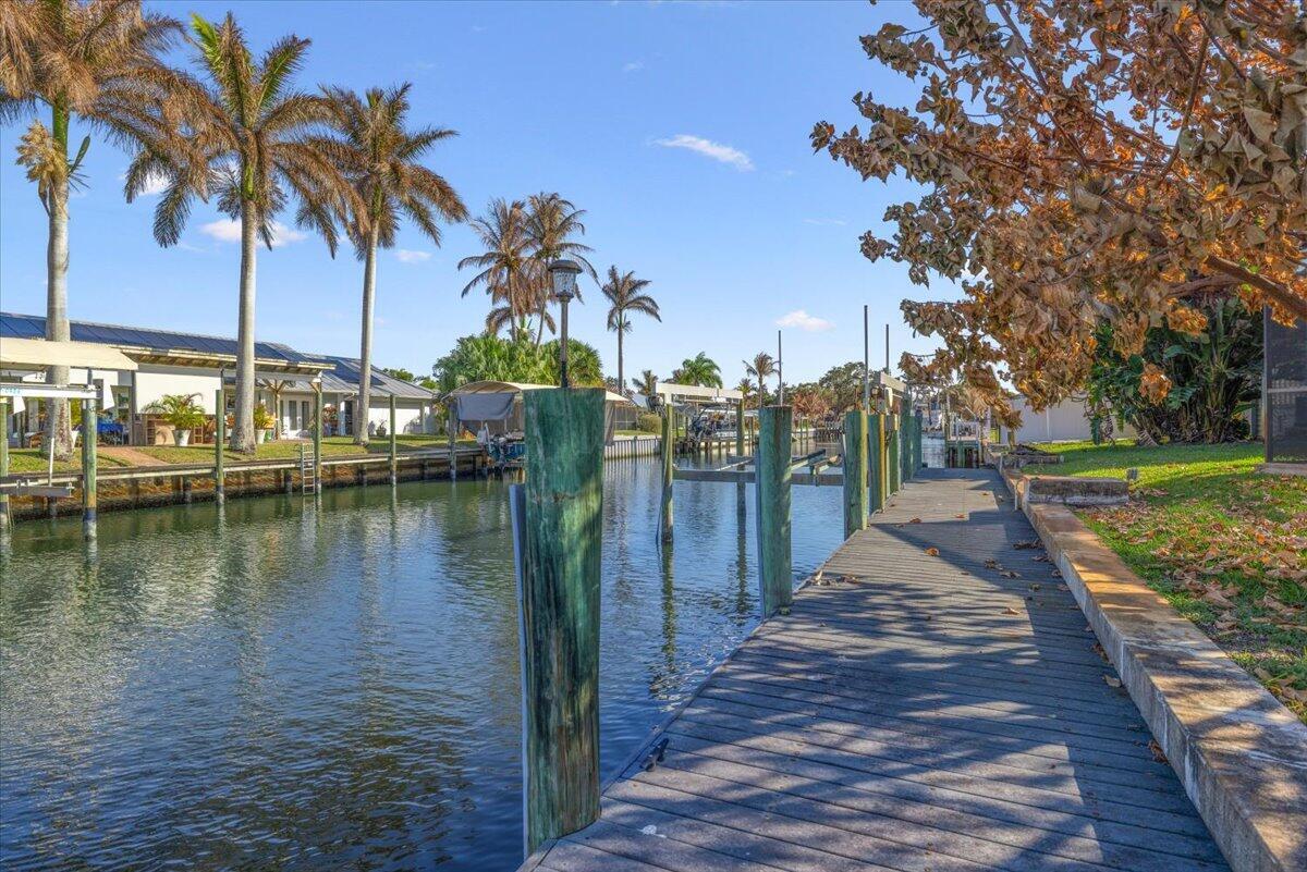 VERO SHORES UNIT 1 - Residential