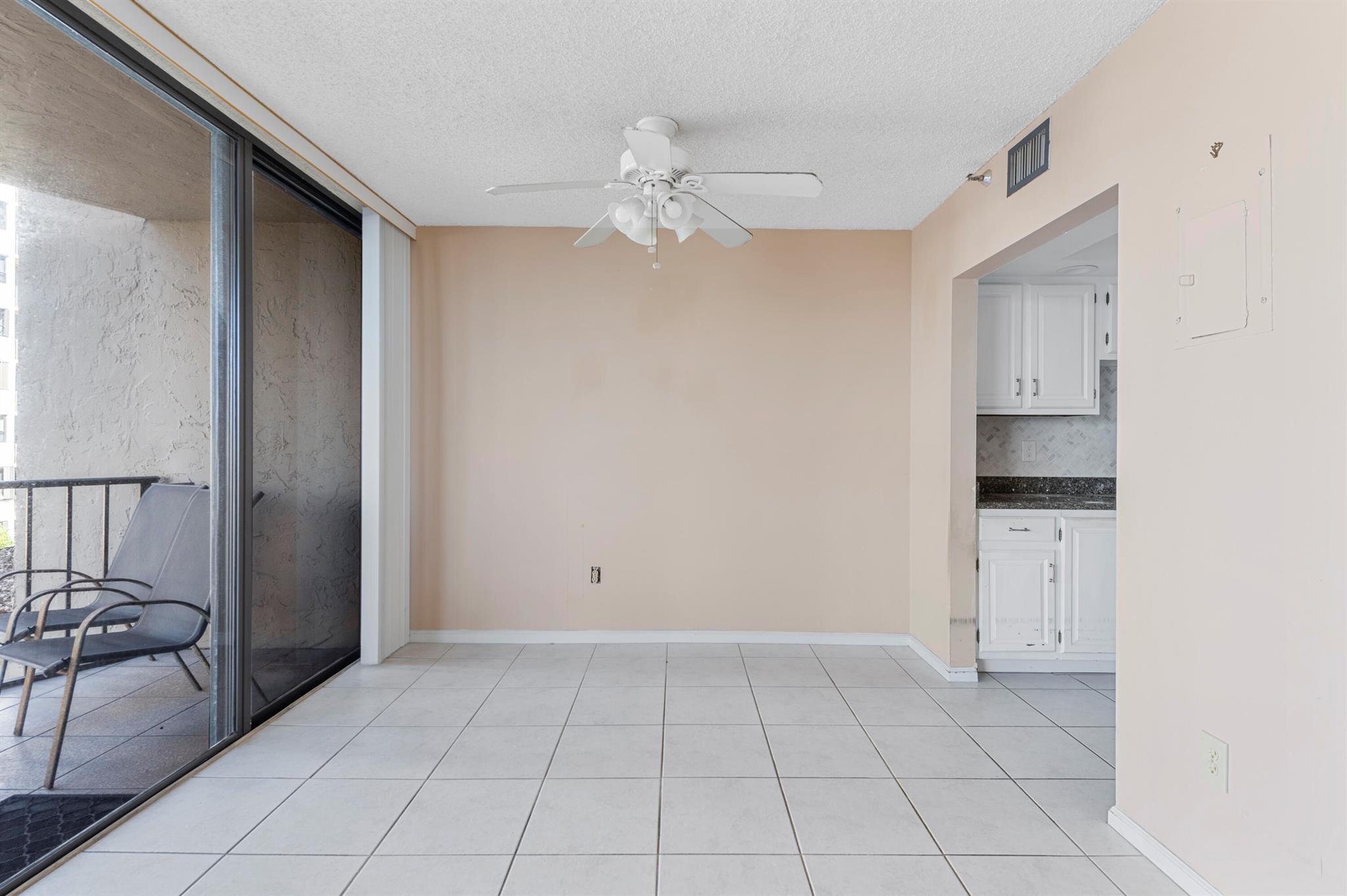 859 Jeffery Street 312