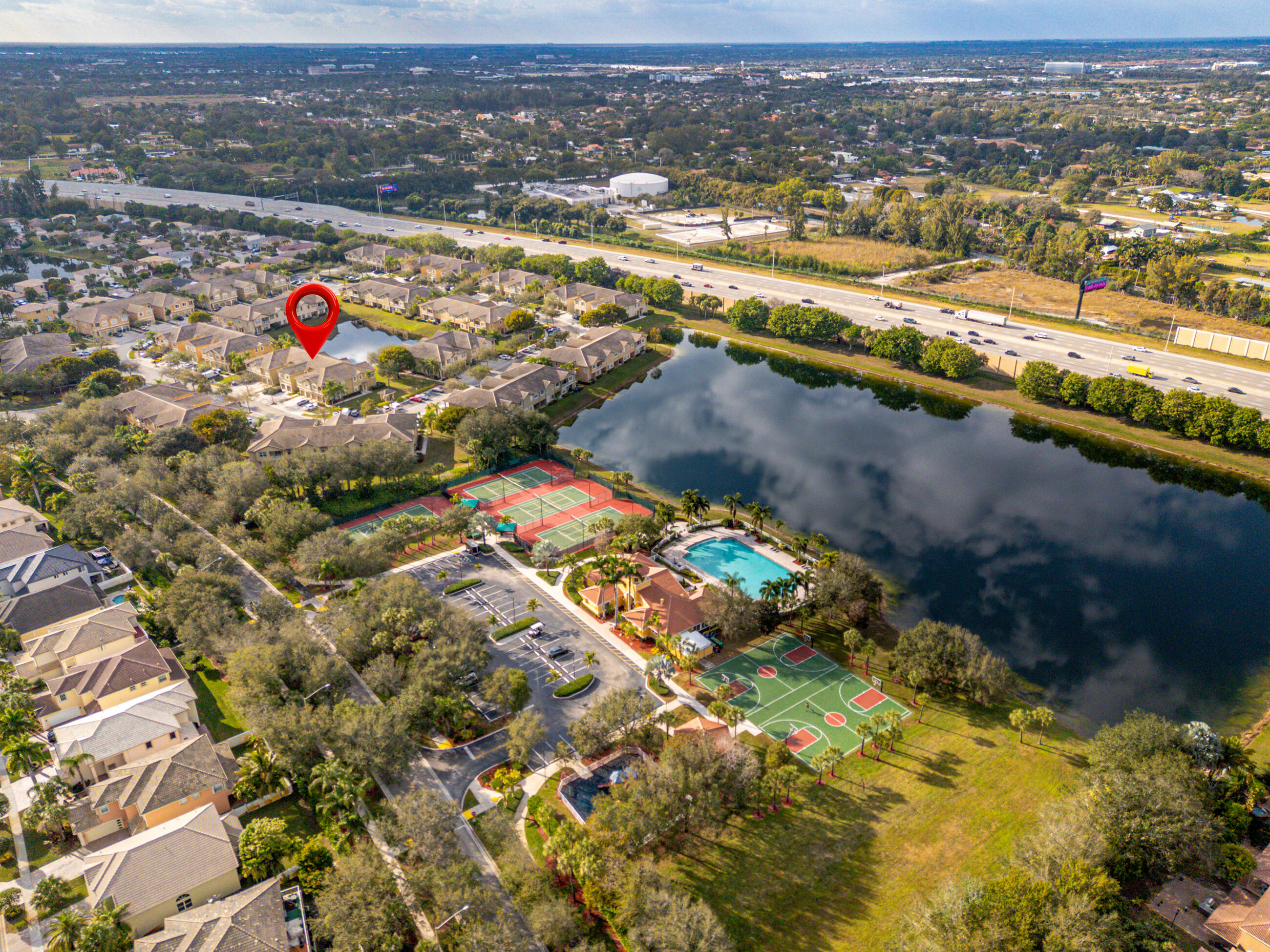 BANYAN BAY CONDO - Residential