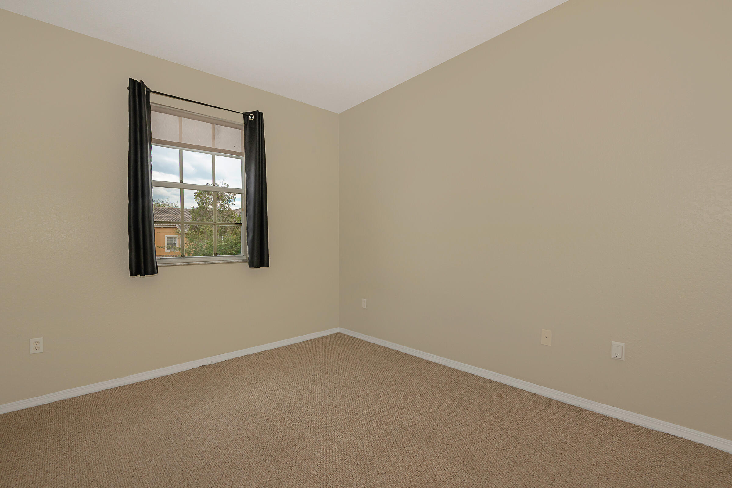 BANYAN BAY CONDO - Residential