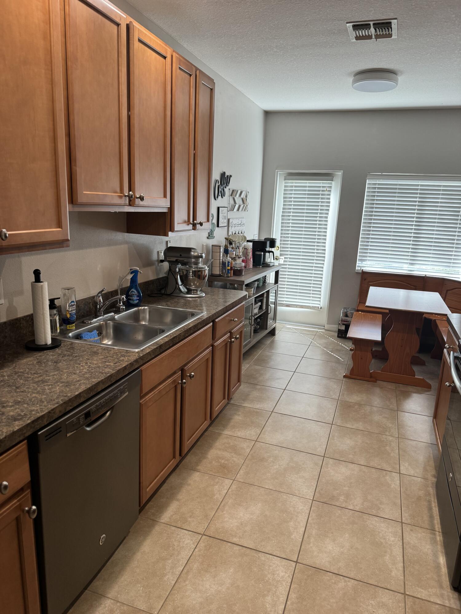 EAST LAKE VILLAGE NO 3 - Residential