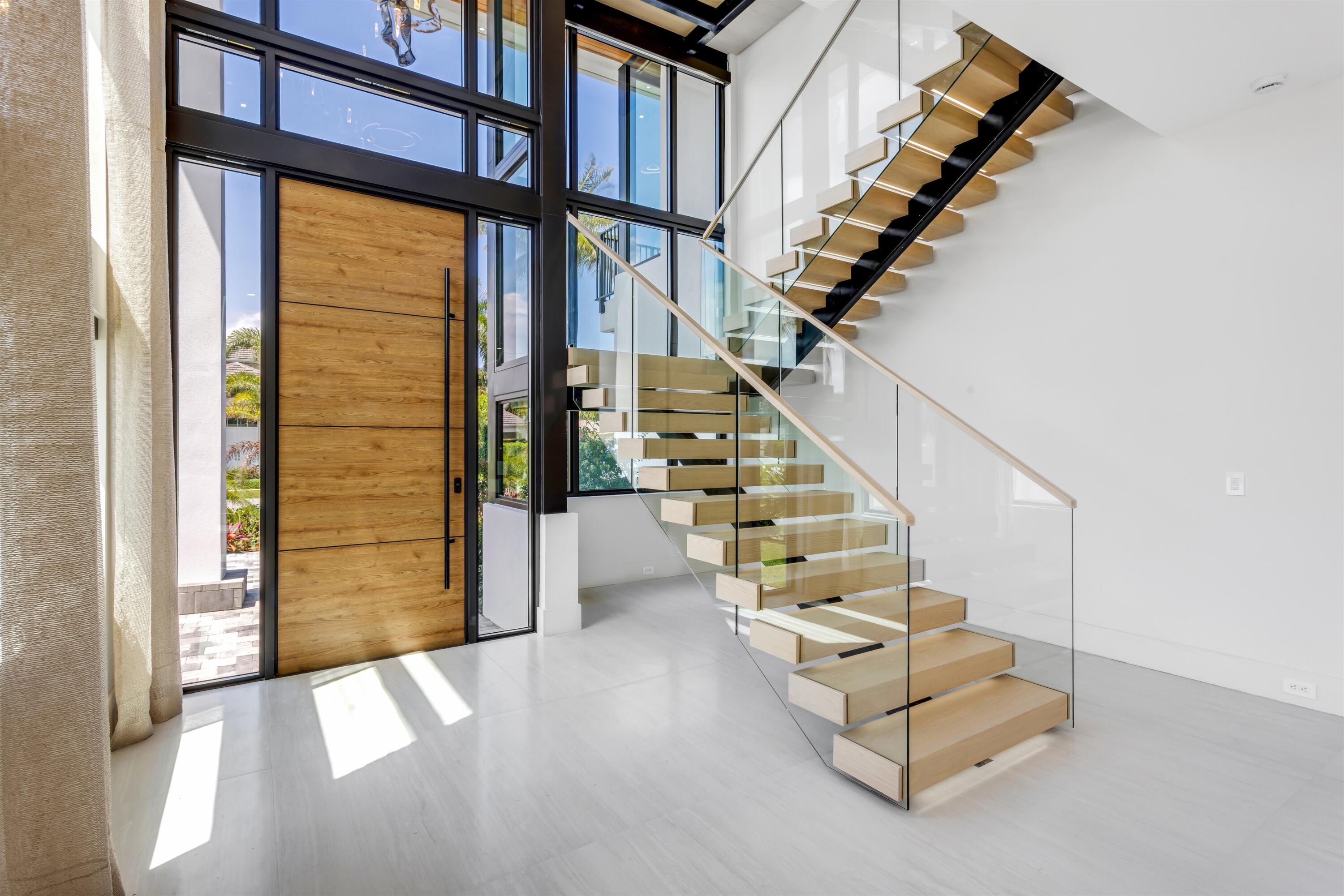 310 NE 2nd Street