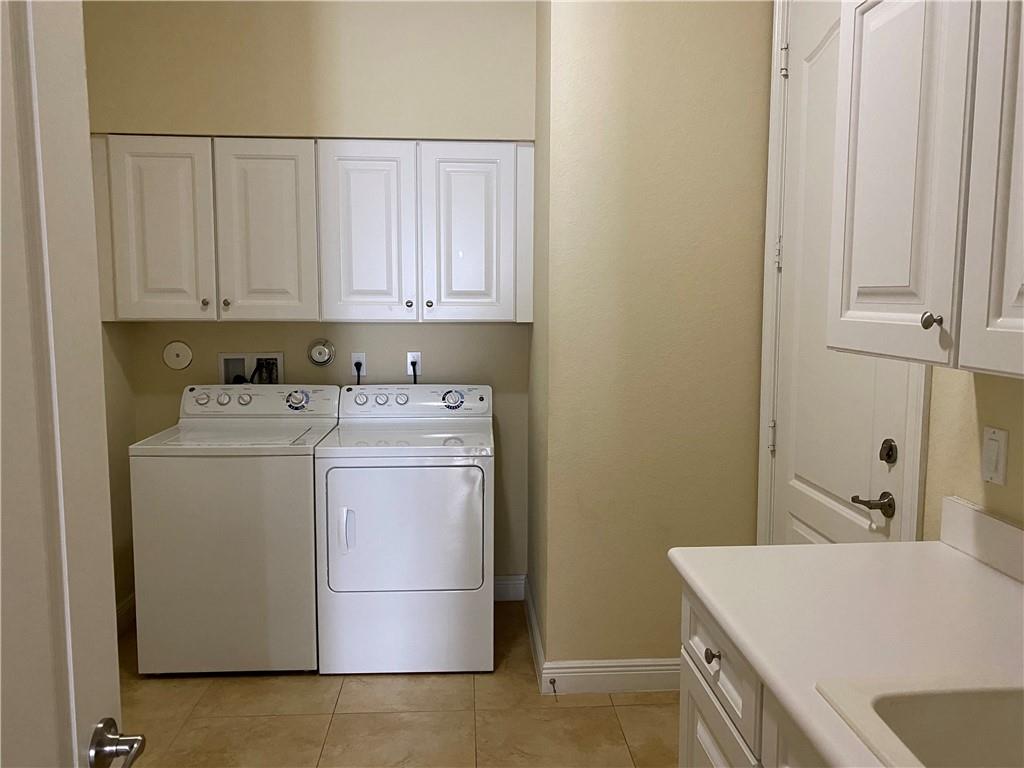 Debuys 180-147 B - Residential Lease