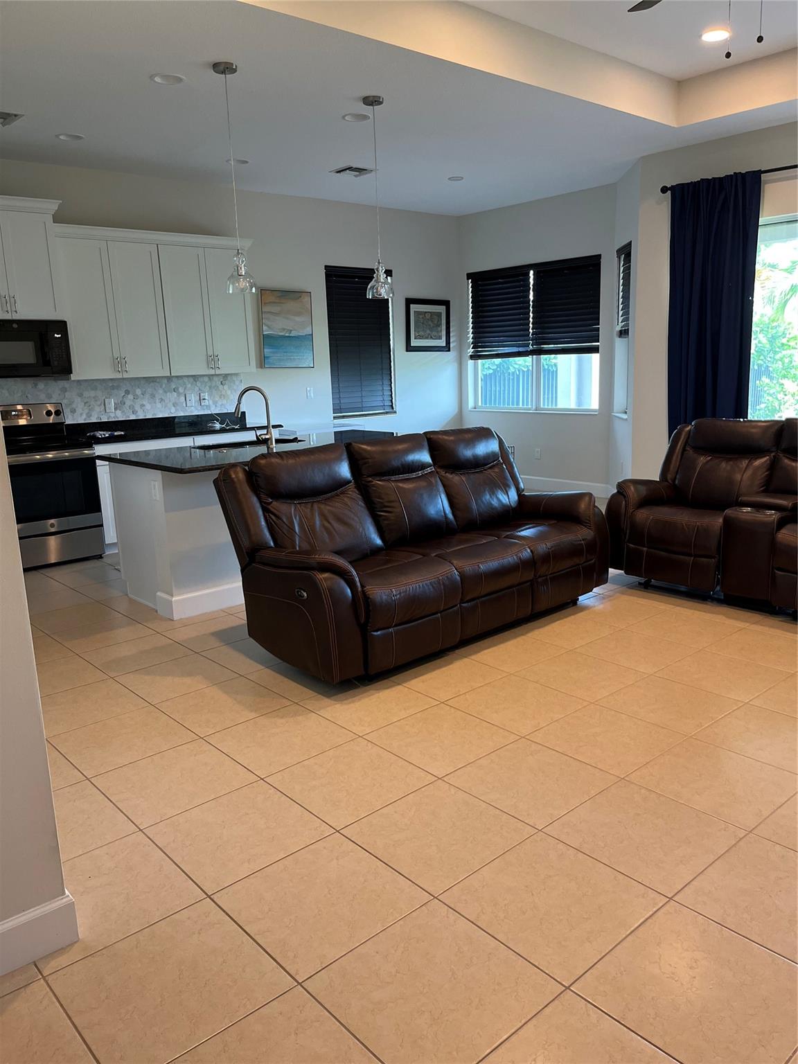 Hammocks of Westlake - Residential