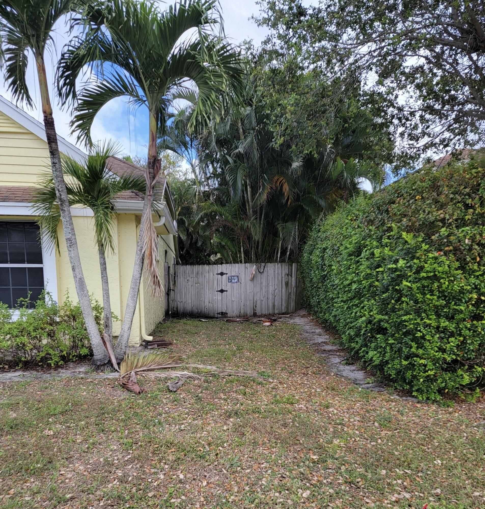 INDIAN WELLS - Residential