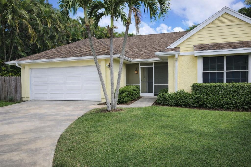Photo of 10714 Kasmir Court, Boynton Beach, FL 33437 (MLS # B26000105)