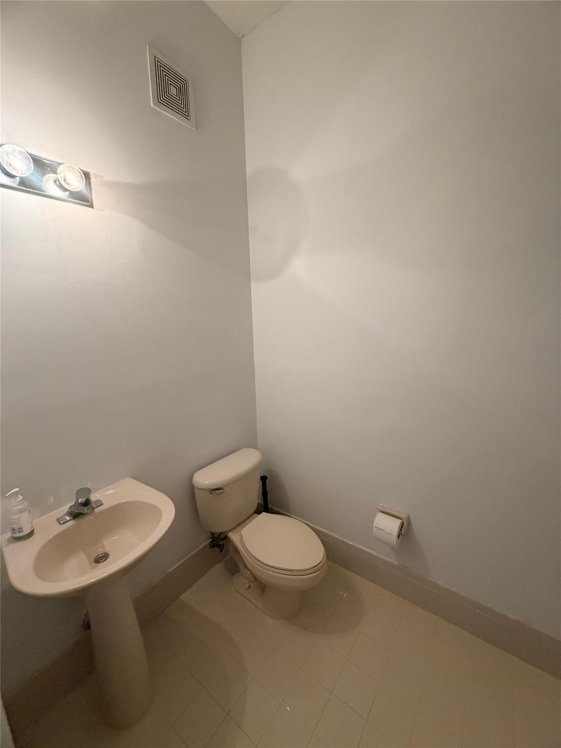 COURTYARDS - Residential