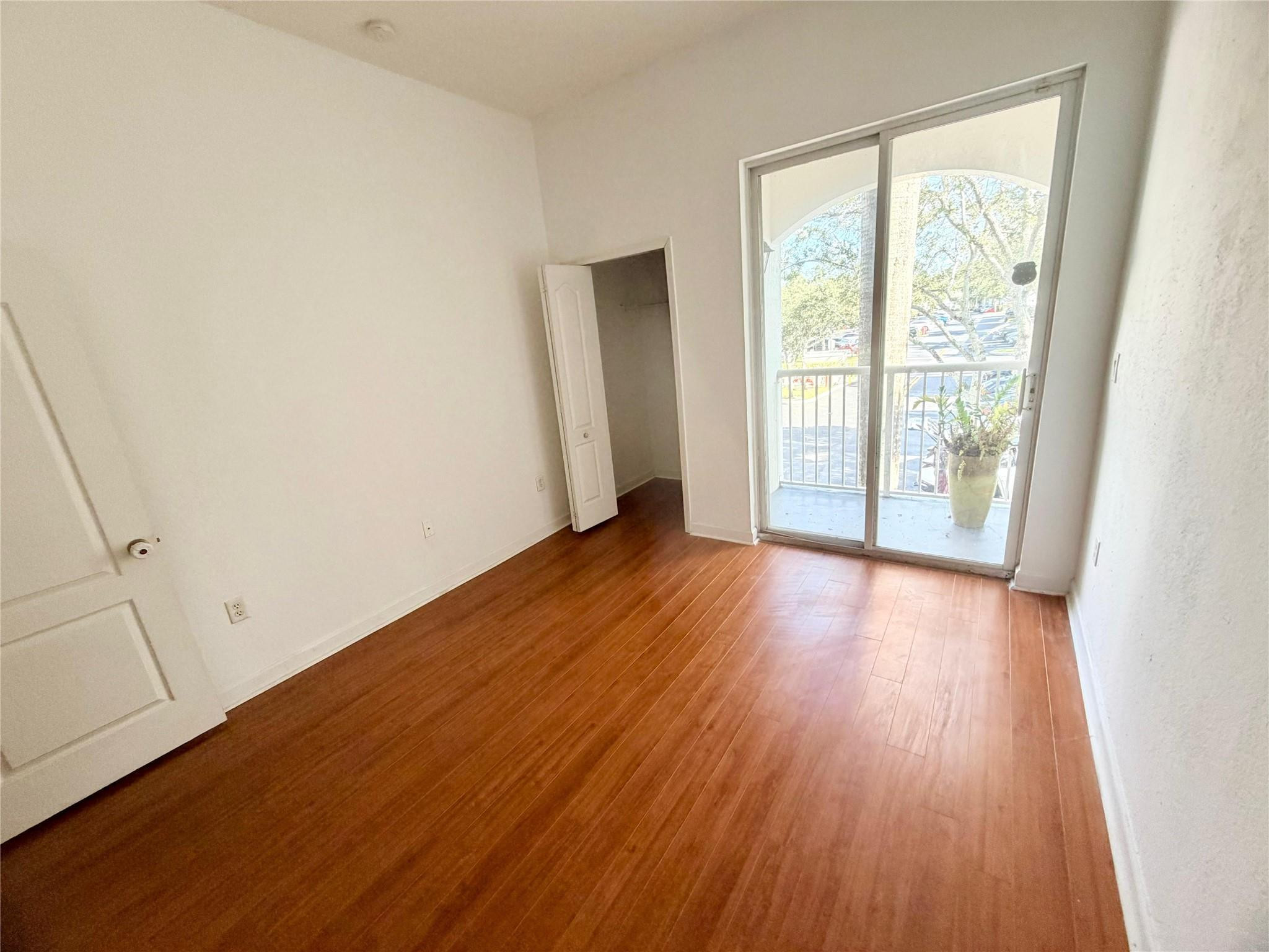 COURTYARDS - Residential