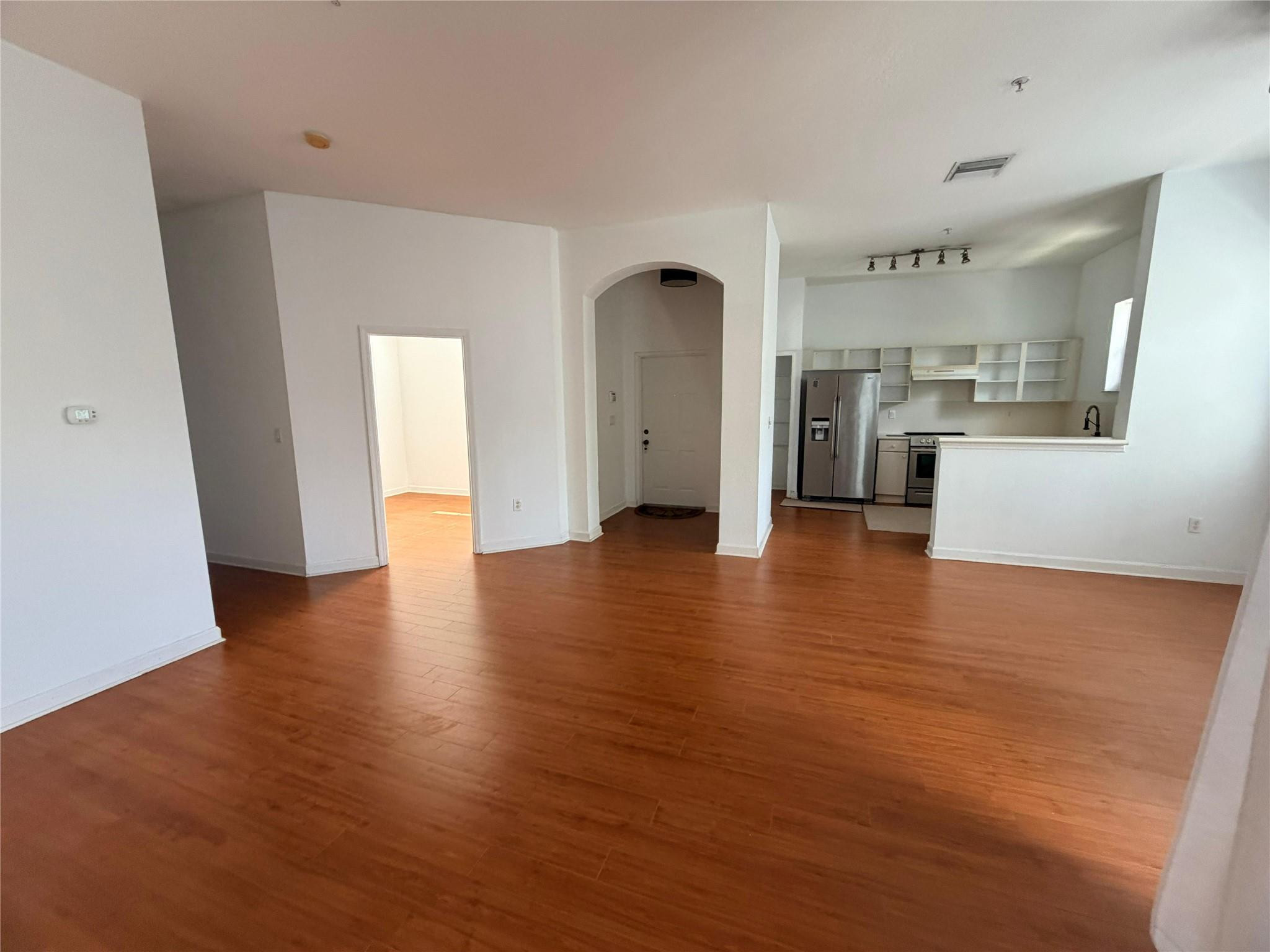 COURTYARDS - Residential