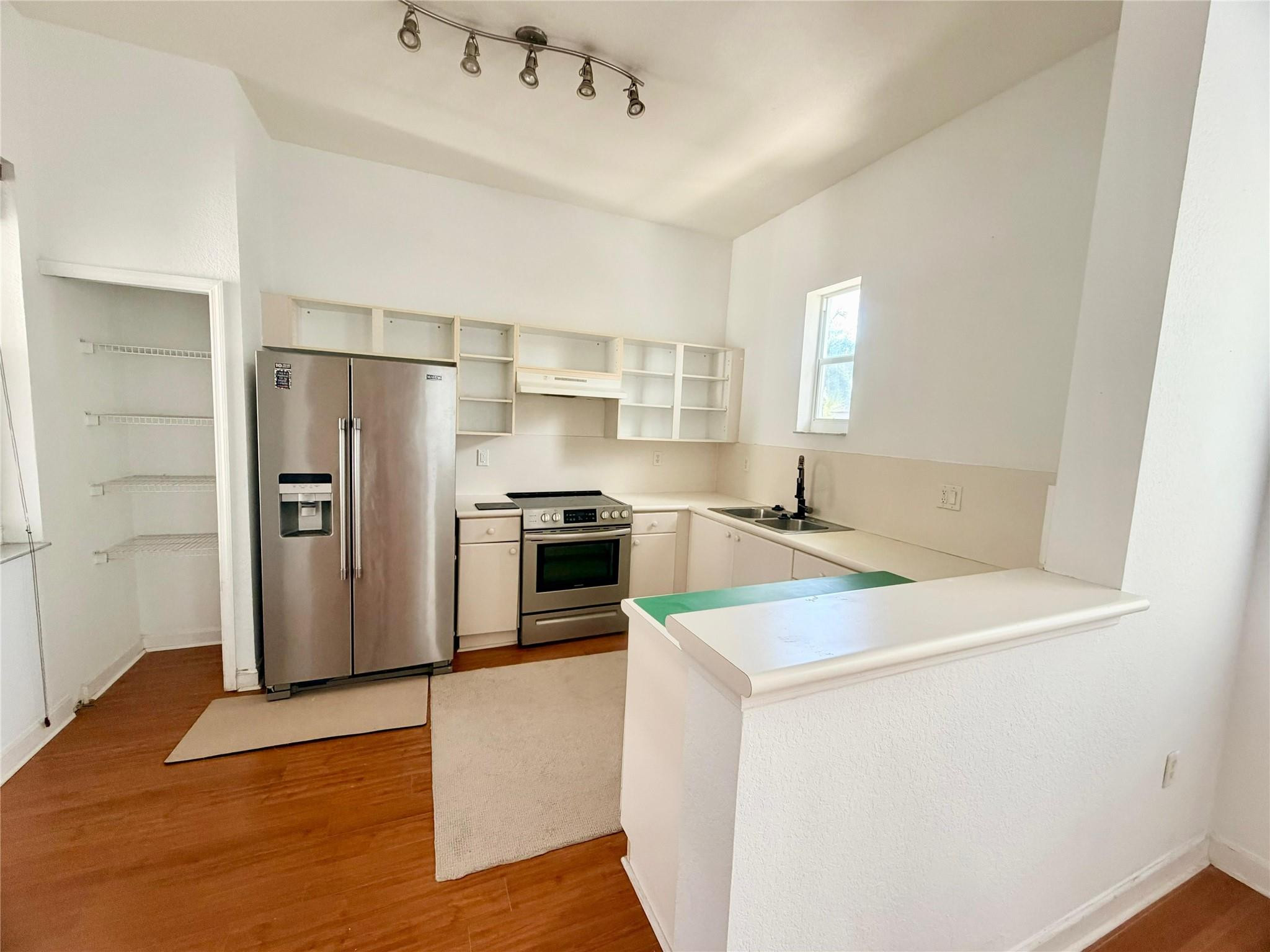 COURTYARDS - Residential