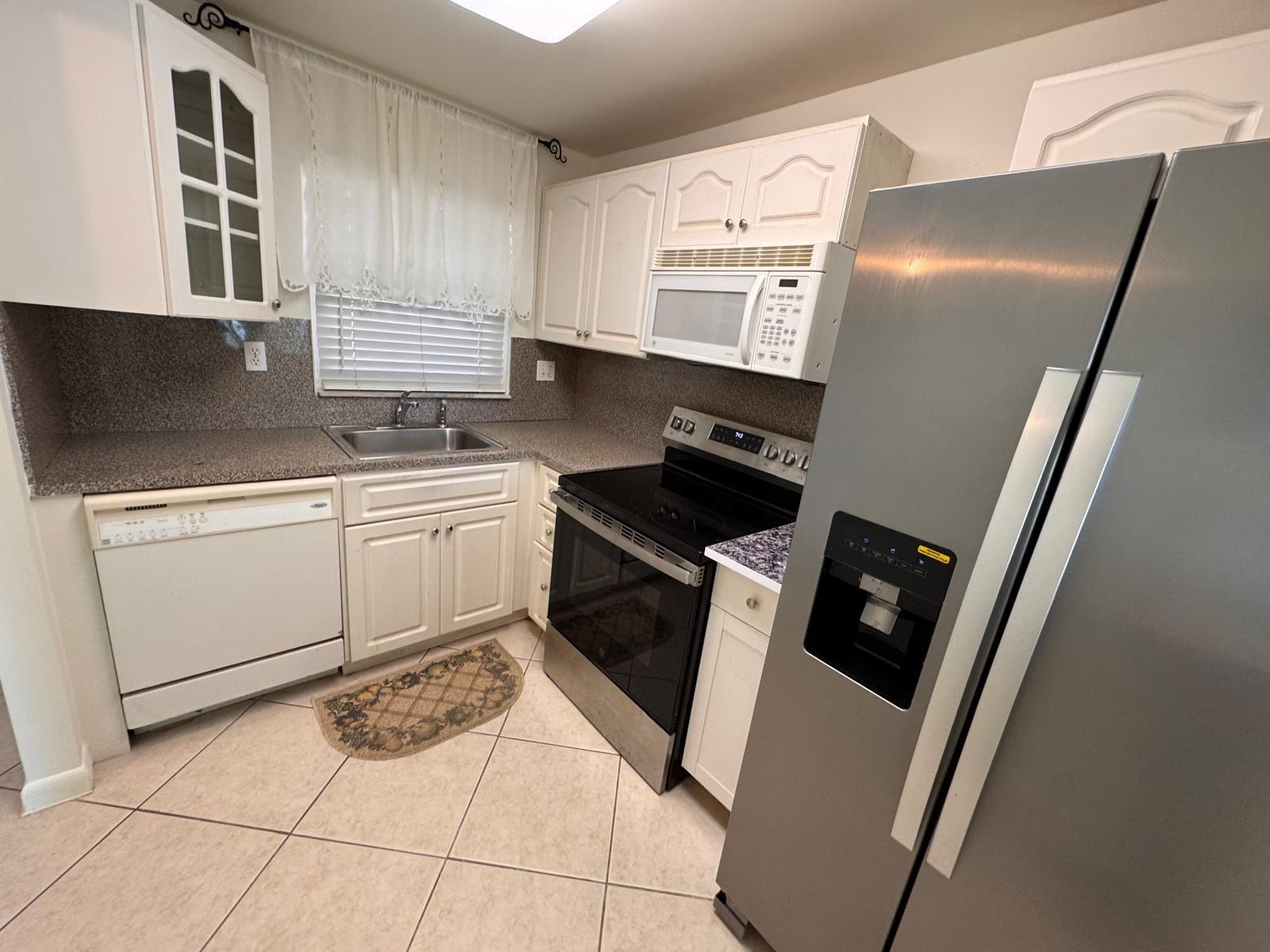 9660 SUNRISE LAKES Boulevard 202