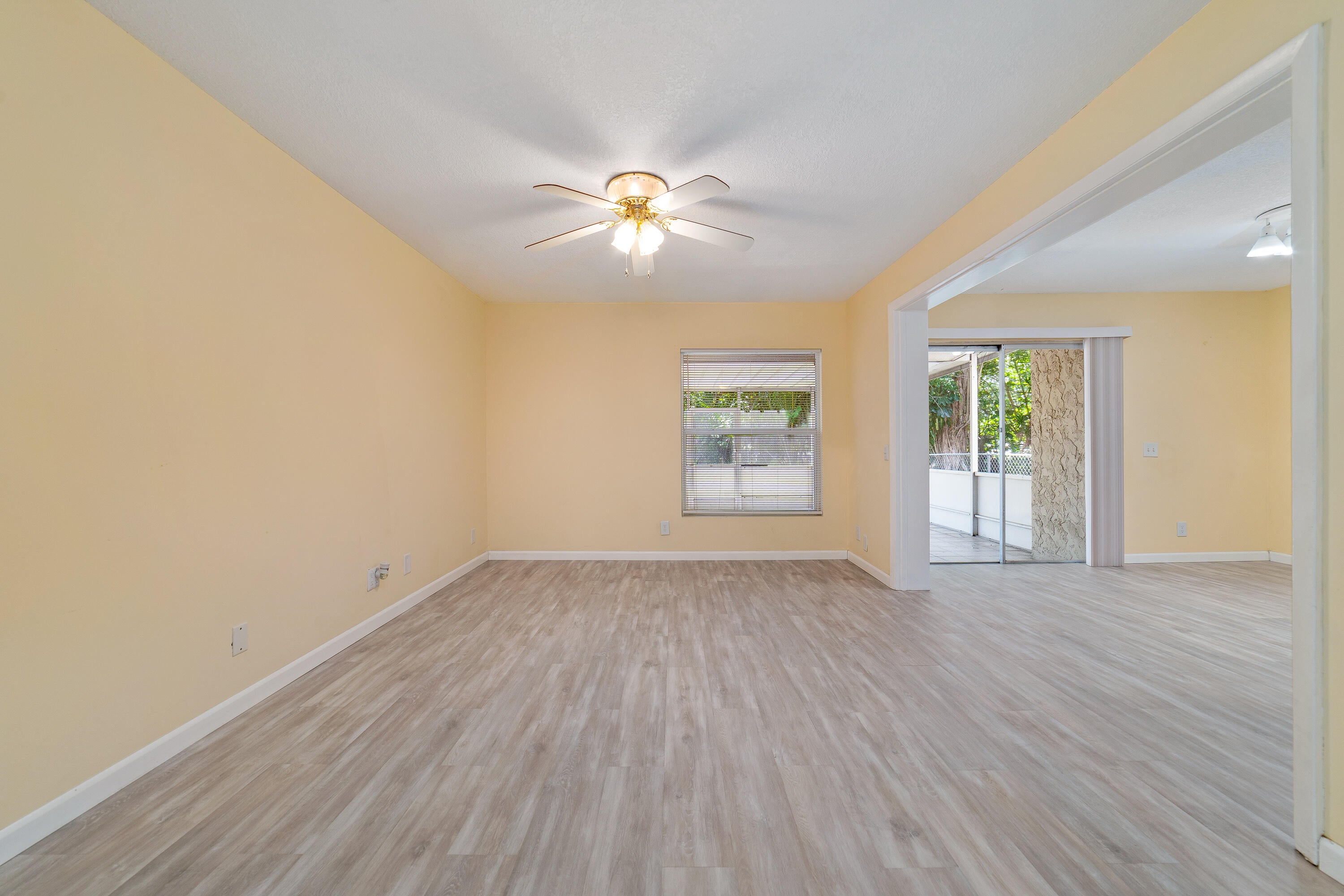 276 SUNSHINE Drive
