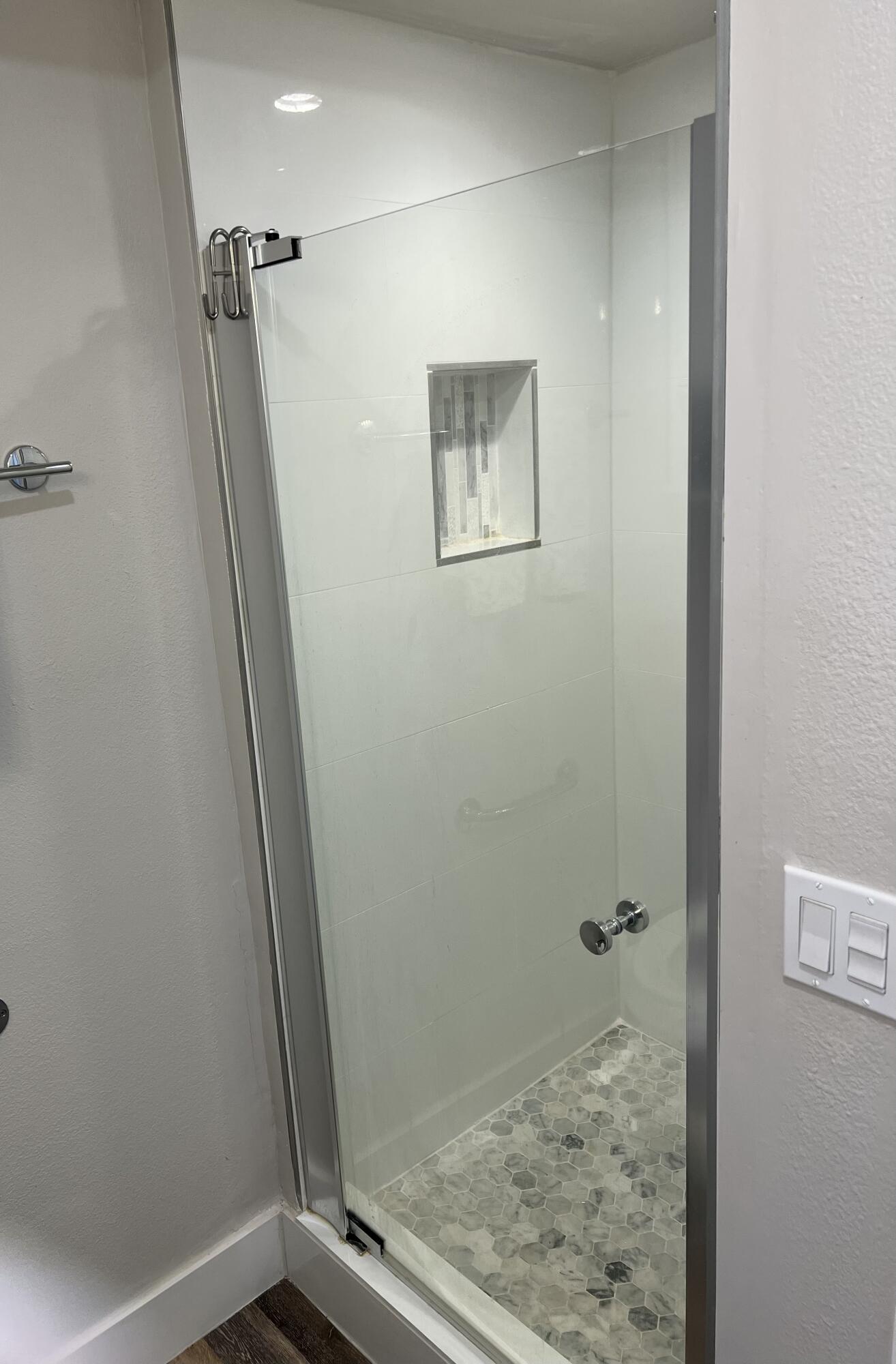 KINGS POINT - Residential Lease