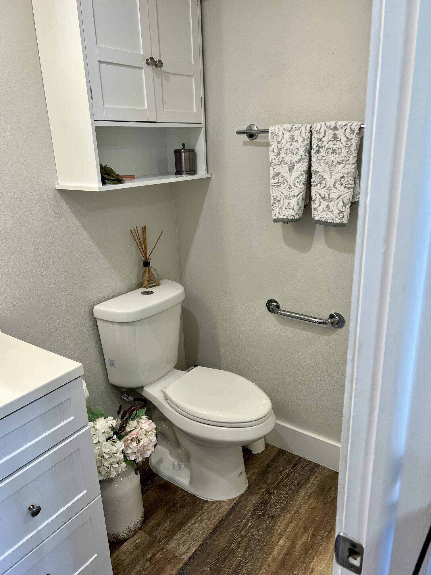KINGS POINT - Residential Lease
