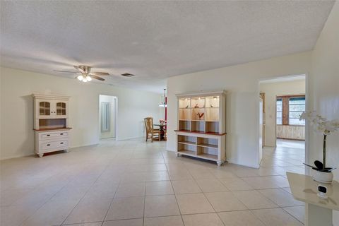 Single Family Residence in Tamarac FL 7421 72nd Ter Ter 8.jpg