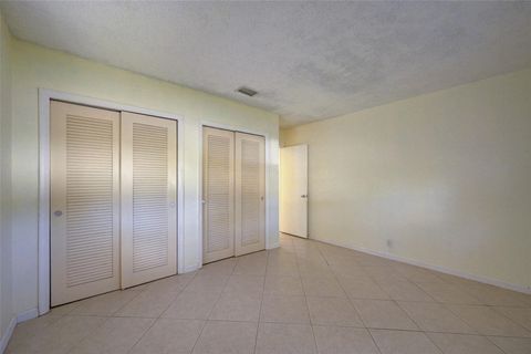 Single Family Residence in Tamarac FL 7421 72nd Ter Ter 23.jpg