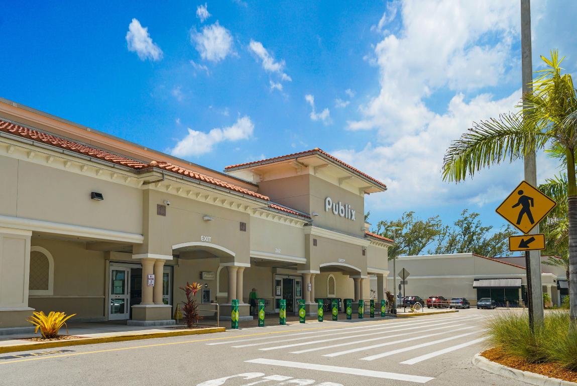 LE CHATEAU ROYAL CONDO - Residential