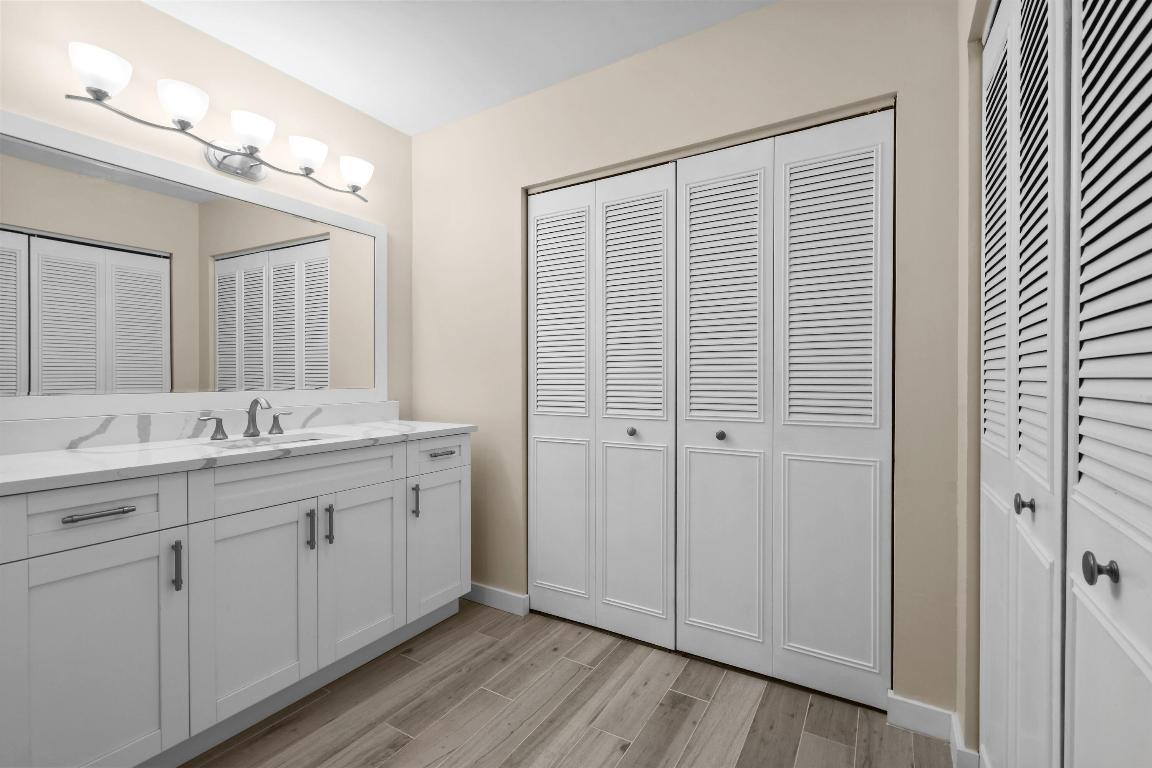 LE CHATEAU ROYAL CONDO - Residential