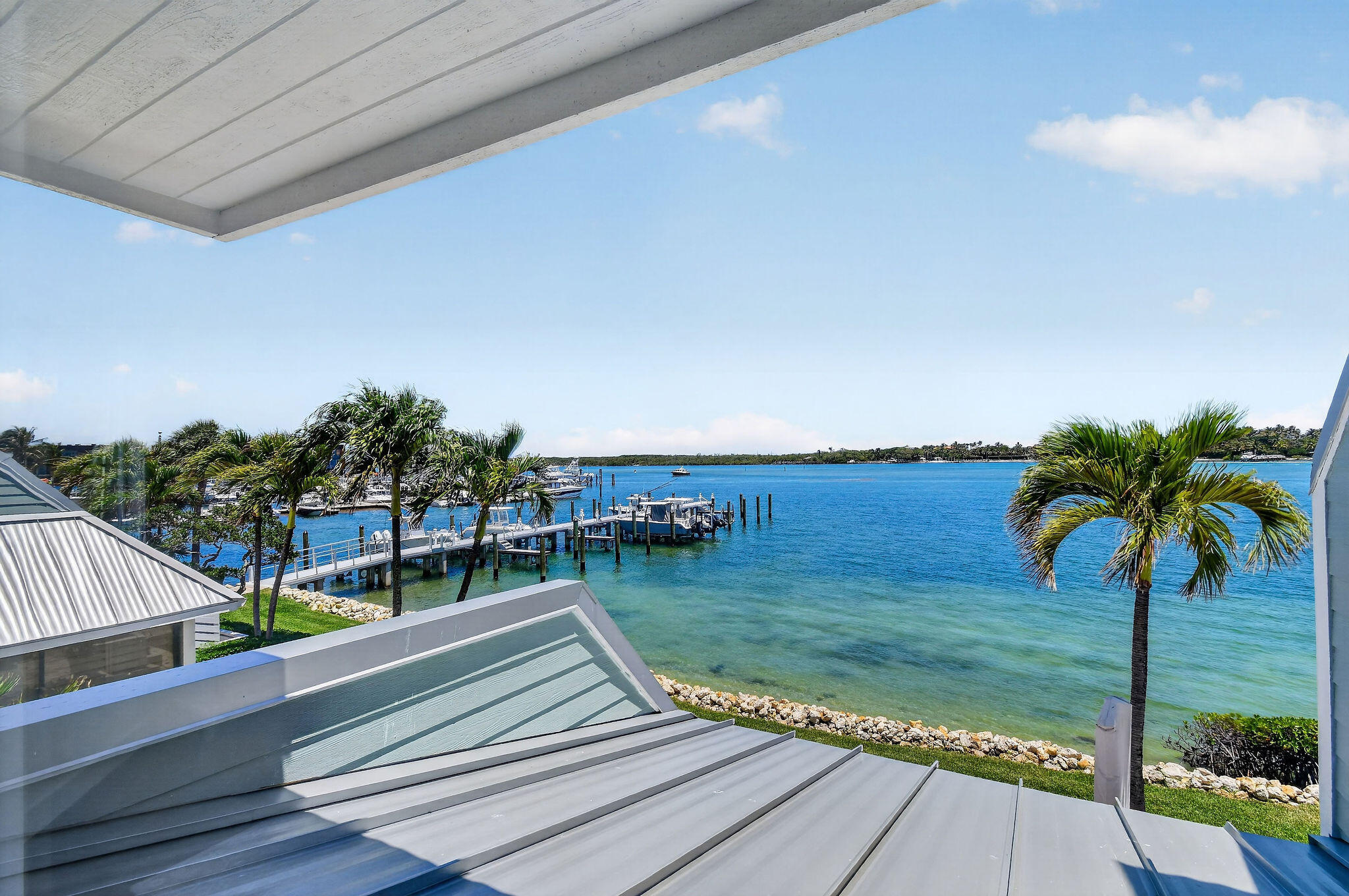 SCRIMSHAW ON THE BAY - Residential