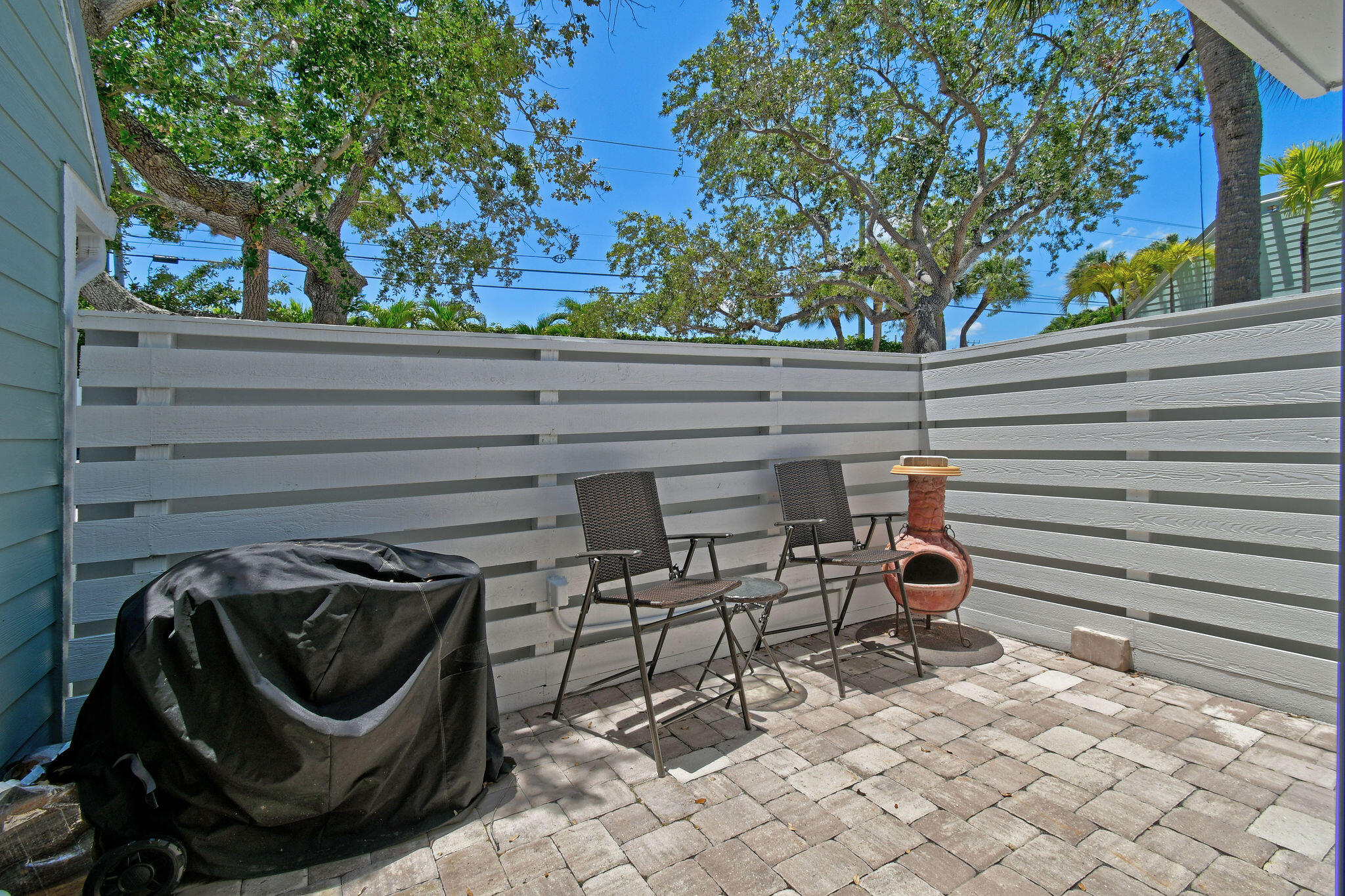 SCRIMSHAW ON THE BAY - Residential