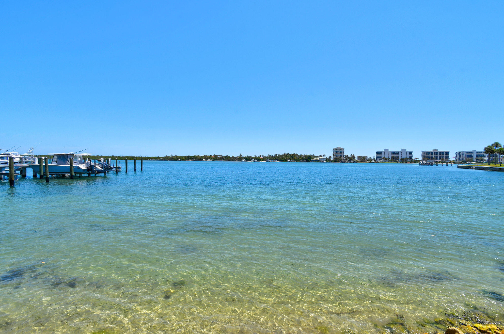 SCRIMSHAW ON THE BAY - Residential