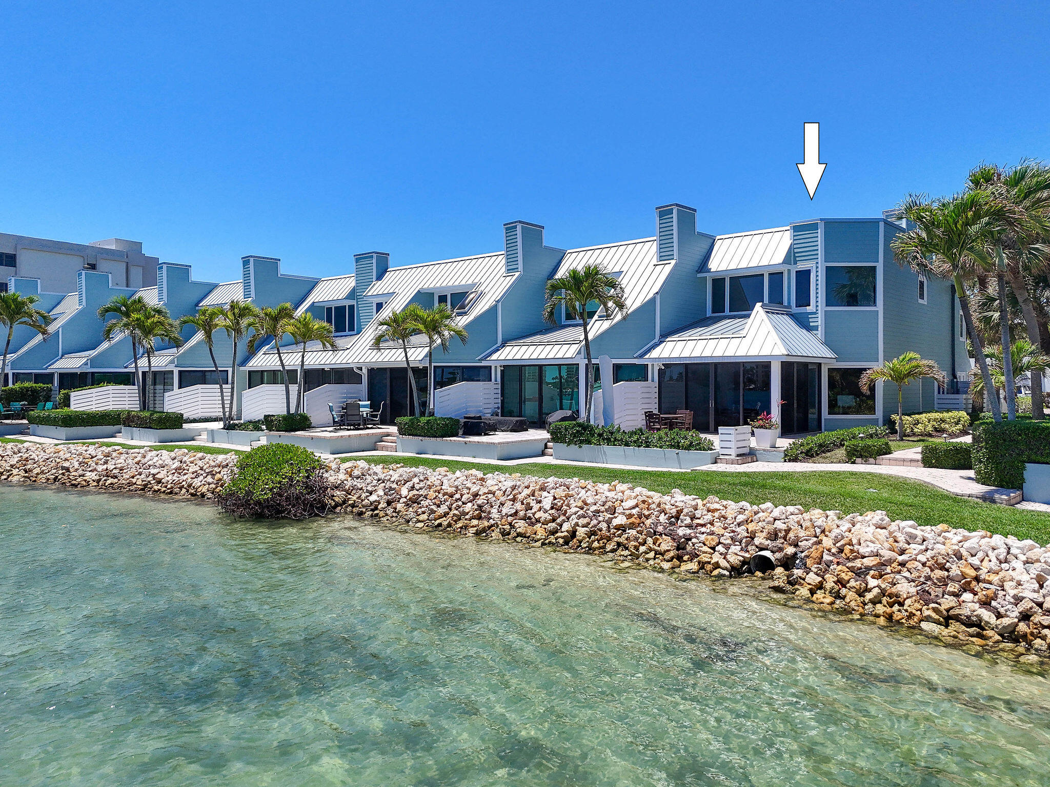 SCRIMSHAW ON THE BAY - Residential