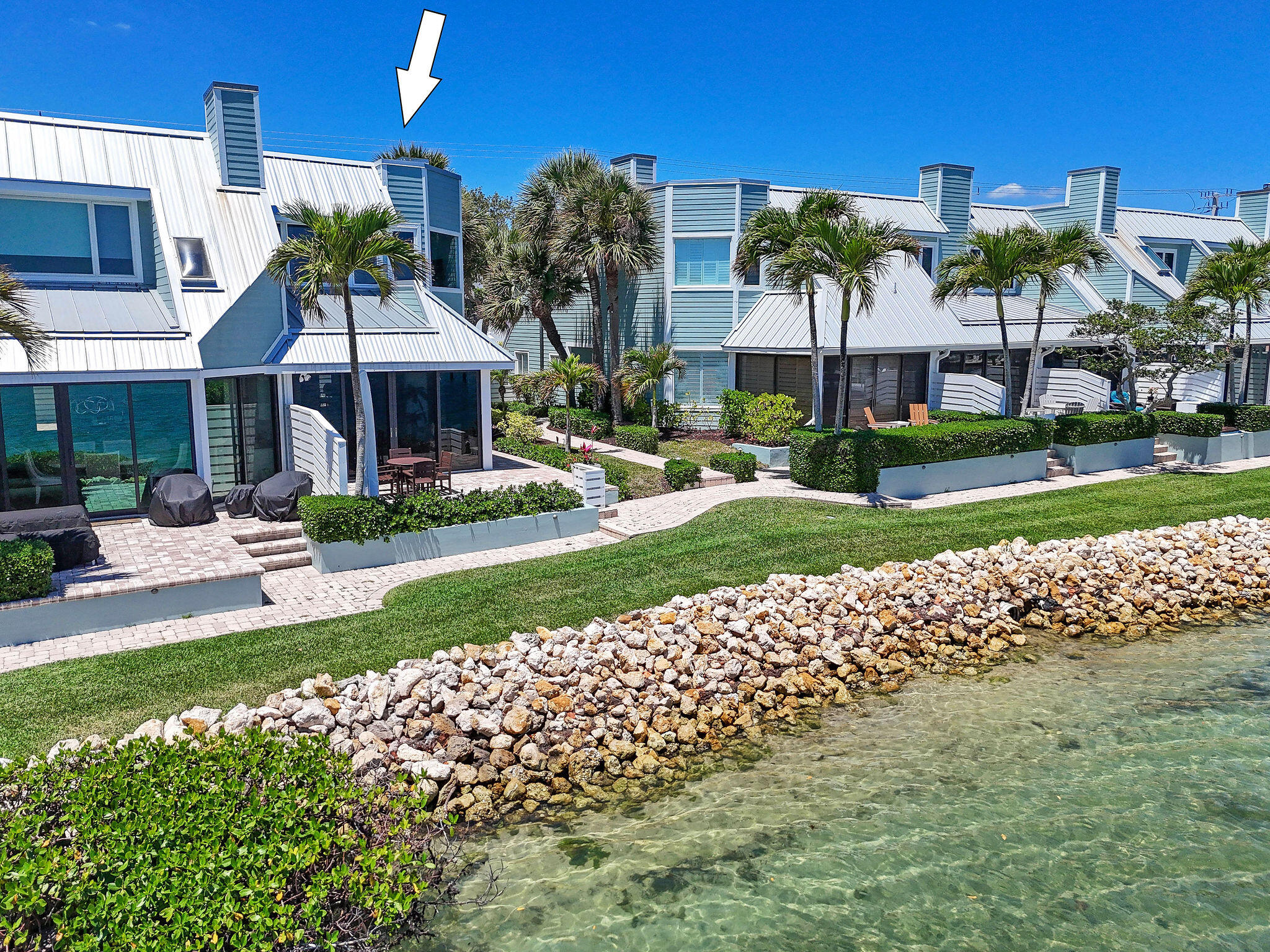 SCRIMSHAW ON THE BAY - Residential