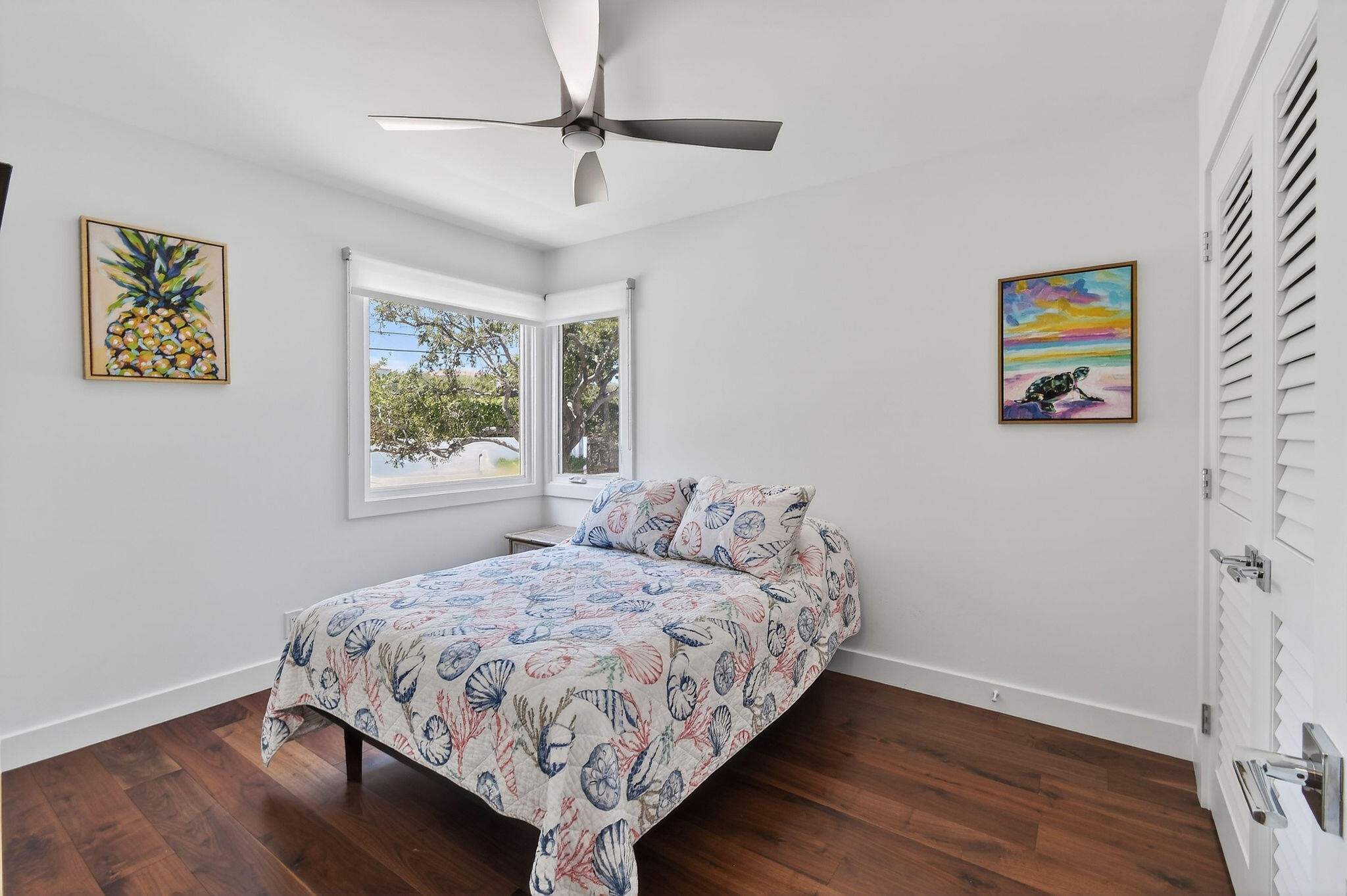 SCRIMSHAW ON THE BAY - Residential