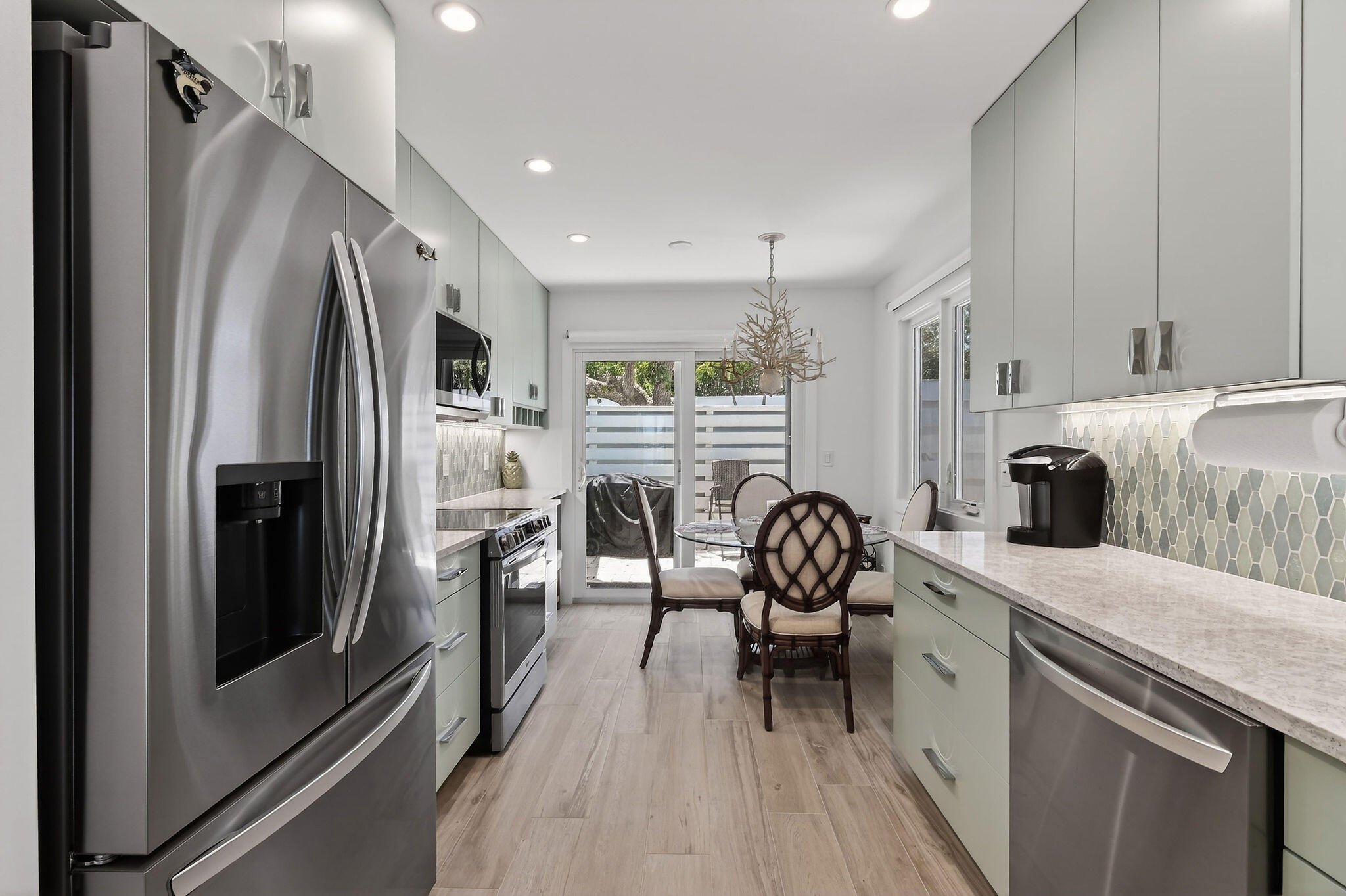 SCRIMSHAW ON THE BAY - Residential