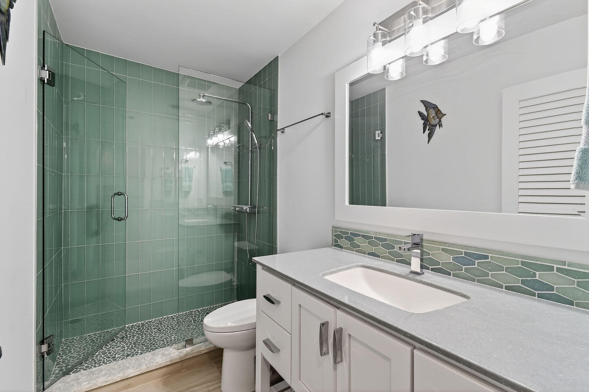 SCRIMSHAW ON THE BAY - Residential