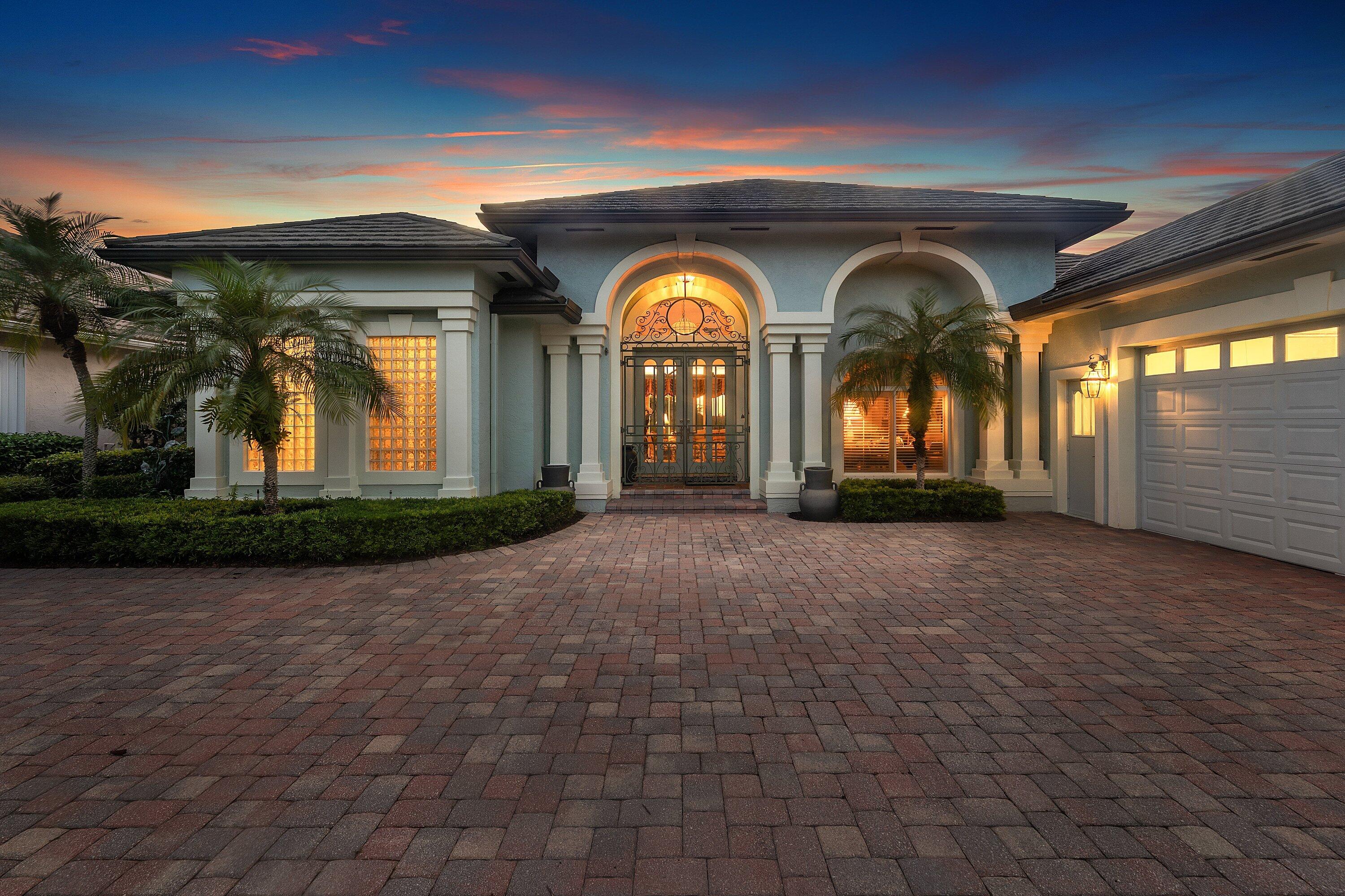 54 CAYMAN Place, Palm Beach Gardens, FL, 33418/$1,775,000 4 54 CAYMAN Place