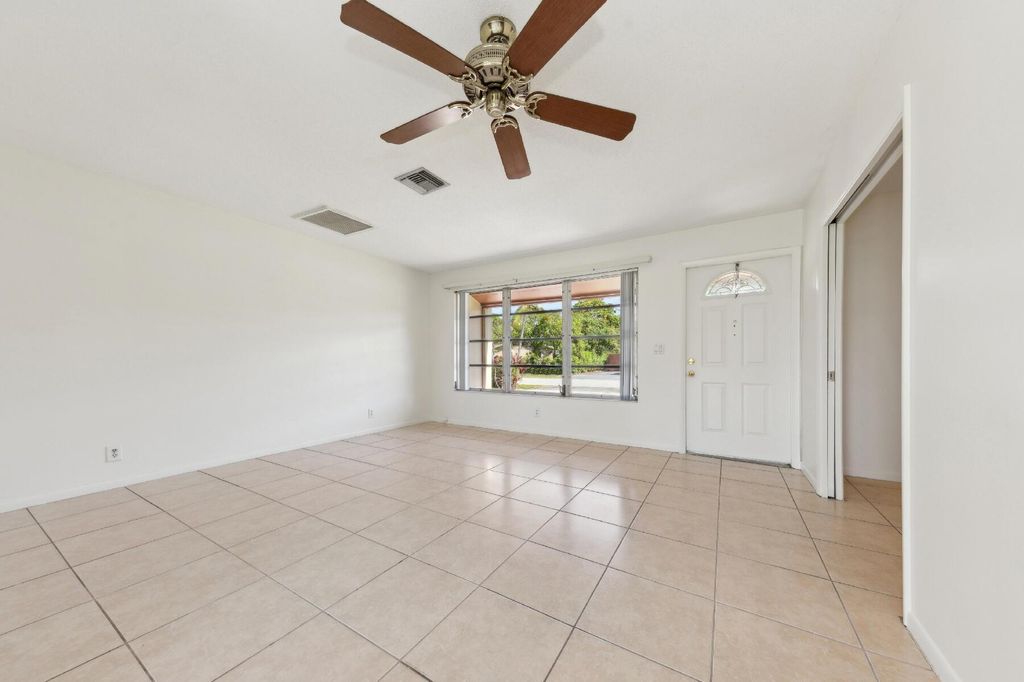 Photo of 2412 NE 2nd Court, Boynton Beach, FL 33435 (MLS # R11086031)