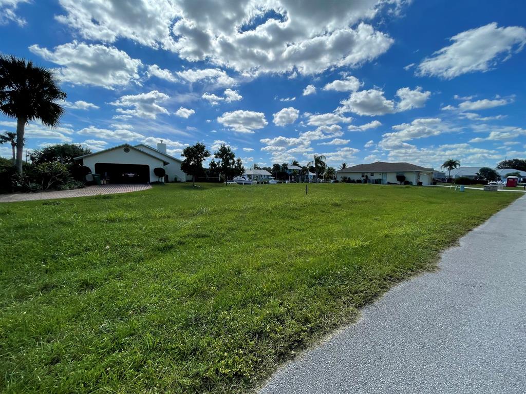 QUEEN'S COVE UNIT 1 - Land